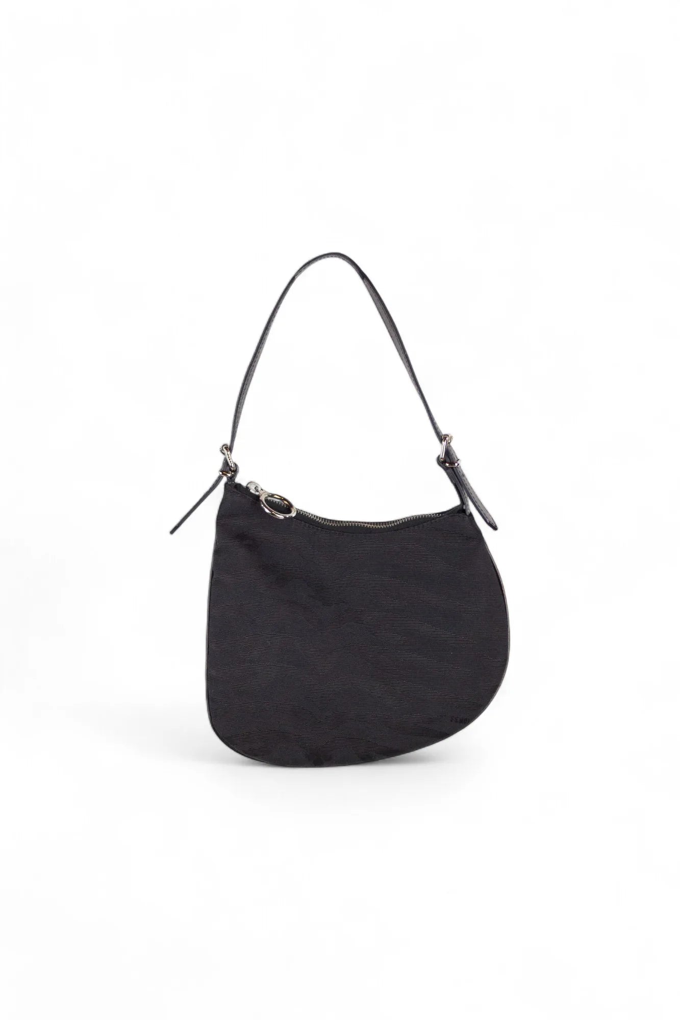 Oyster in black zebra canvas