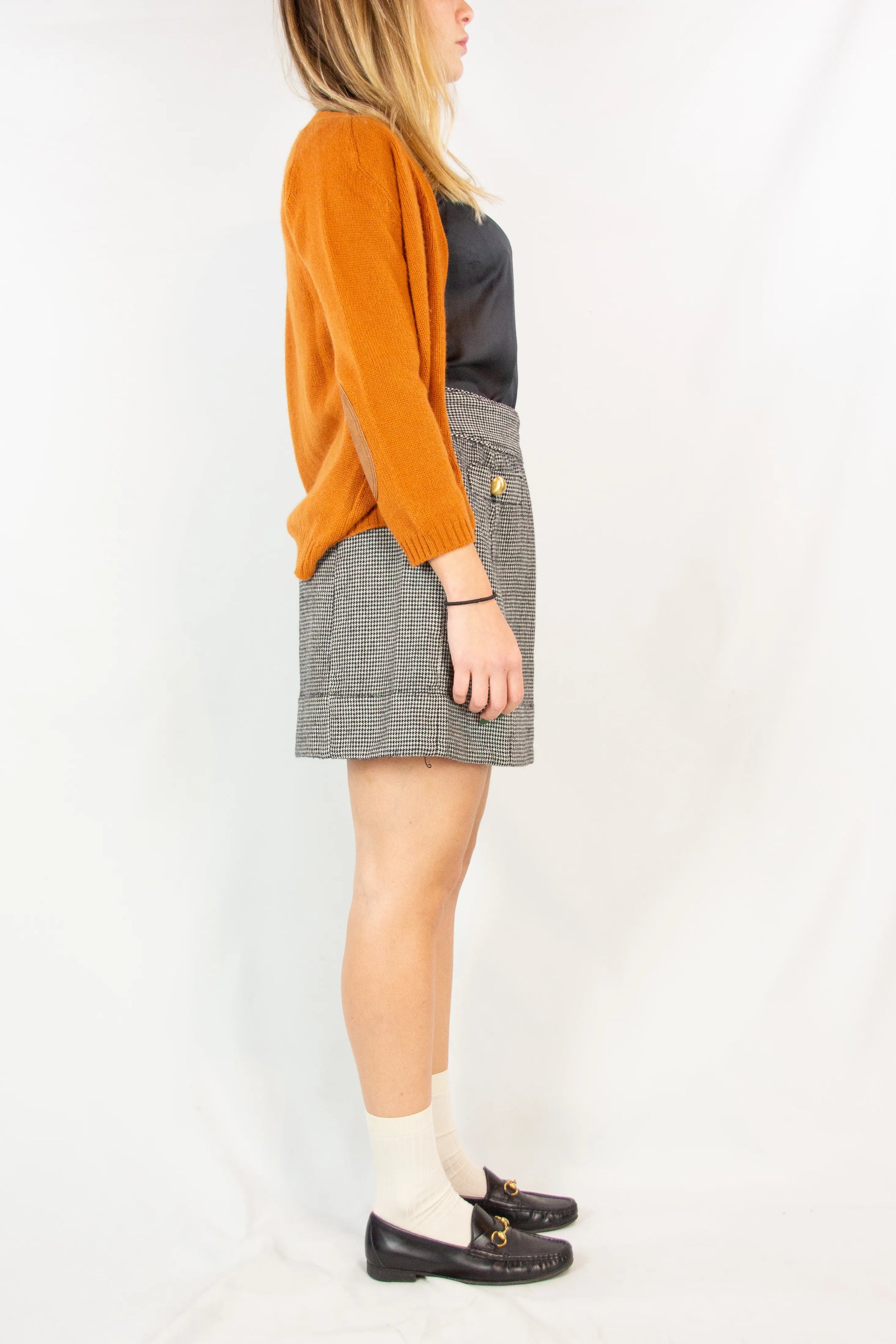 Pied de poule miniskirt with golden buttons