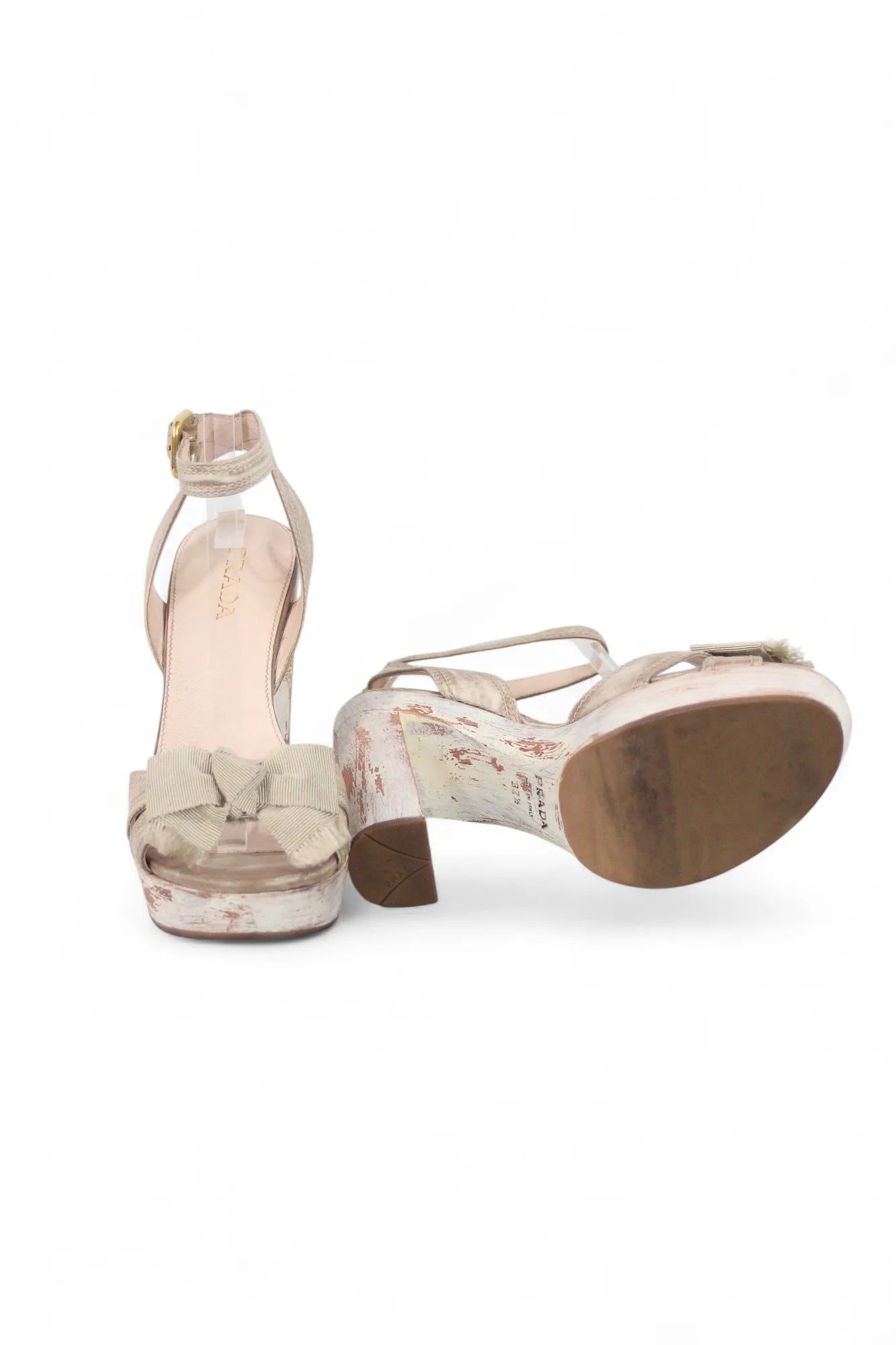 Platform sandals with shabby effect
