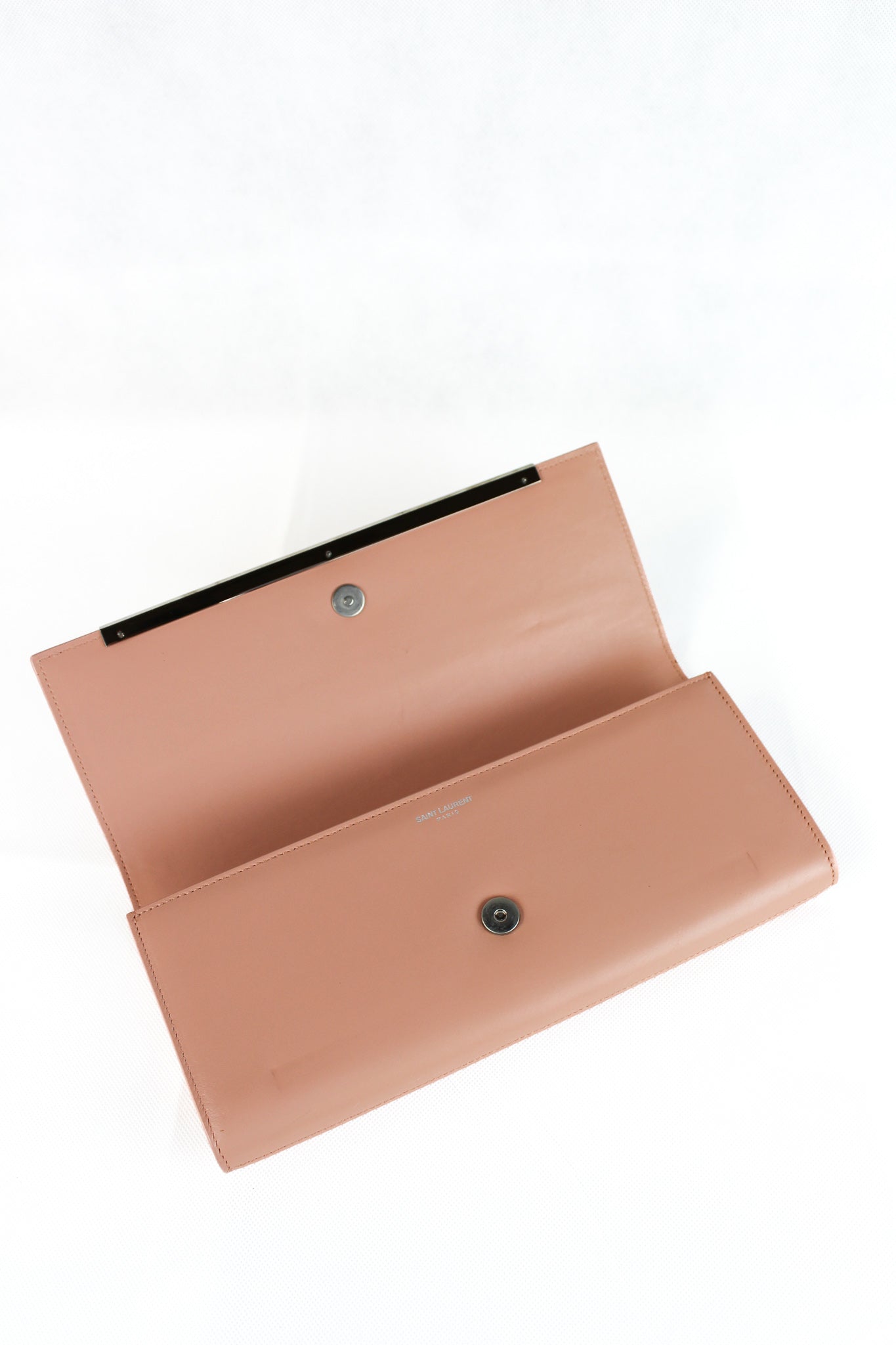 Pink pochette