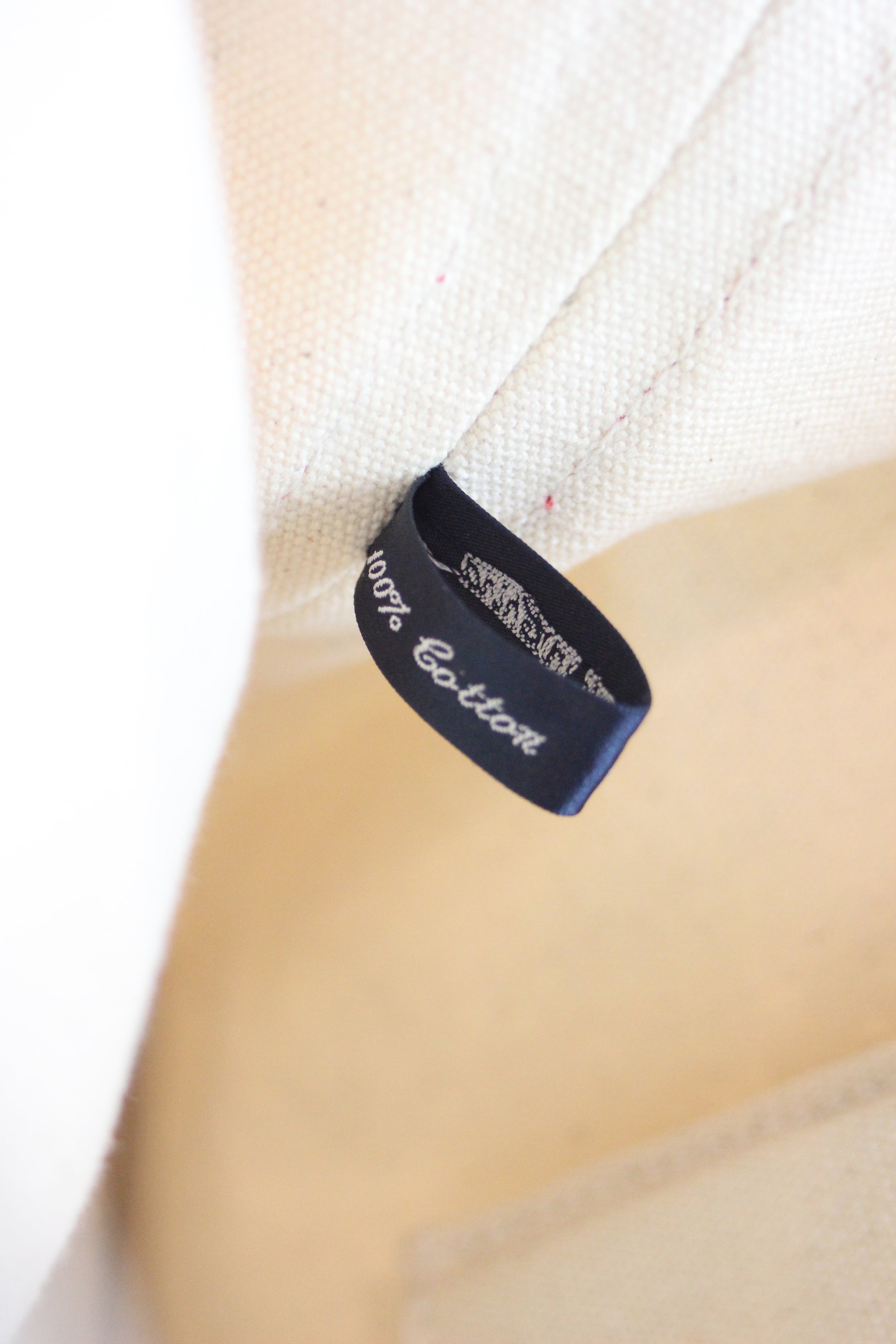 Canvas logo handbag
