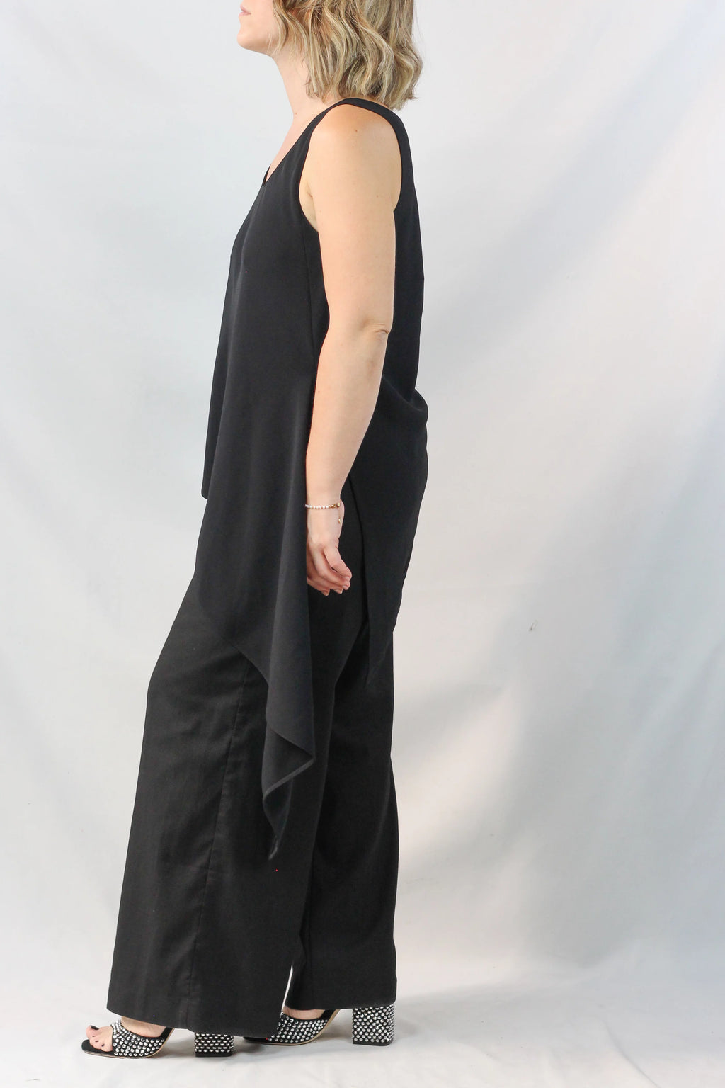 Top drappeggiato asimmetrico nero