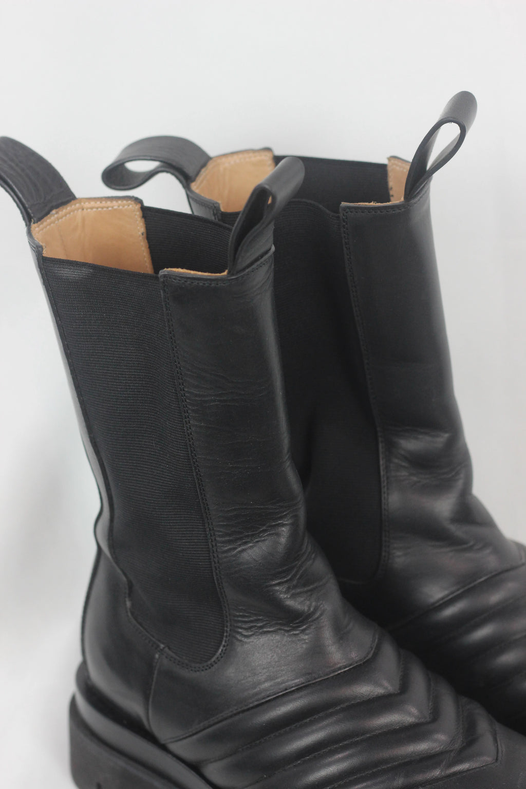 Lug Boots in Black Leather with Stitching Detail FW2019