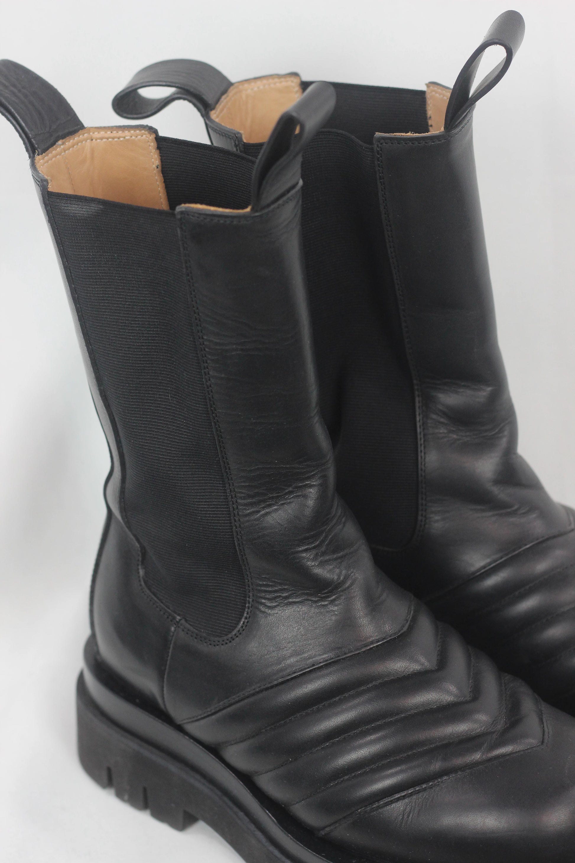 Lug Boots in Black Leather with Stitching Detail FW2019