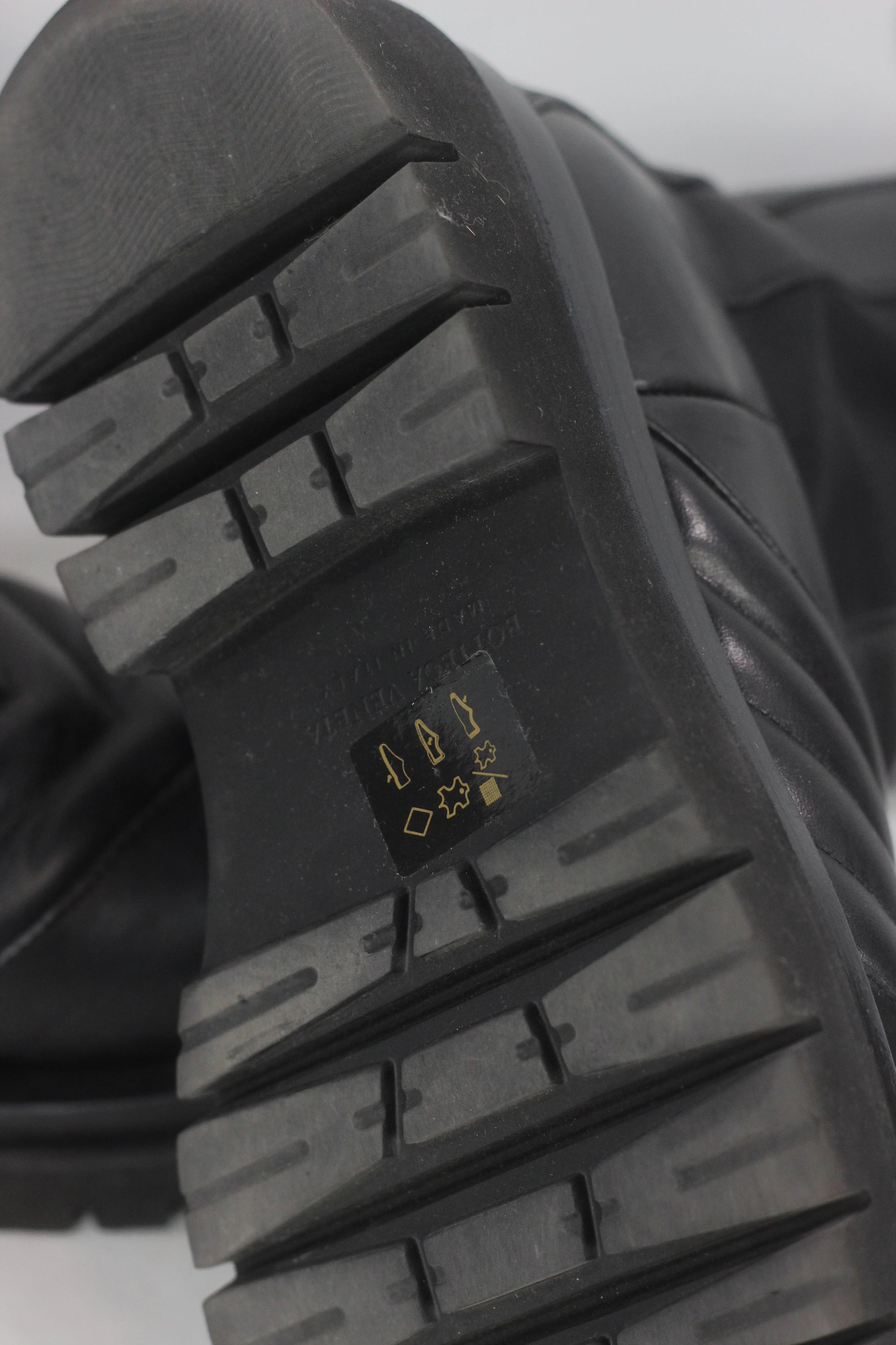 Lug Boots in Black Leather with Stitching Detail FW2019