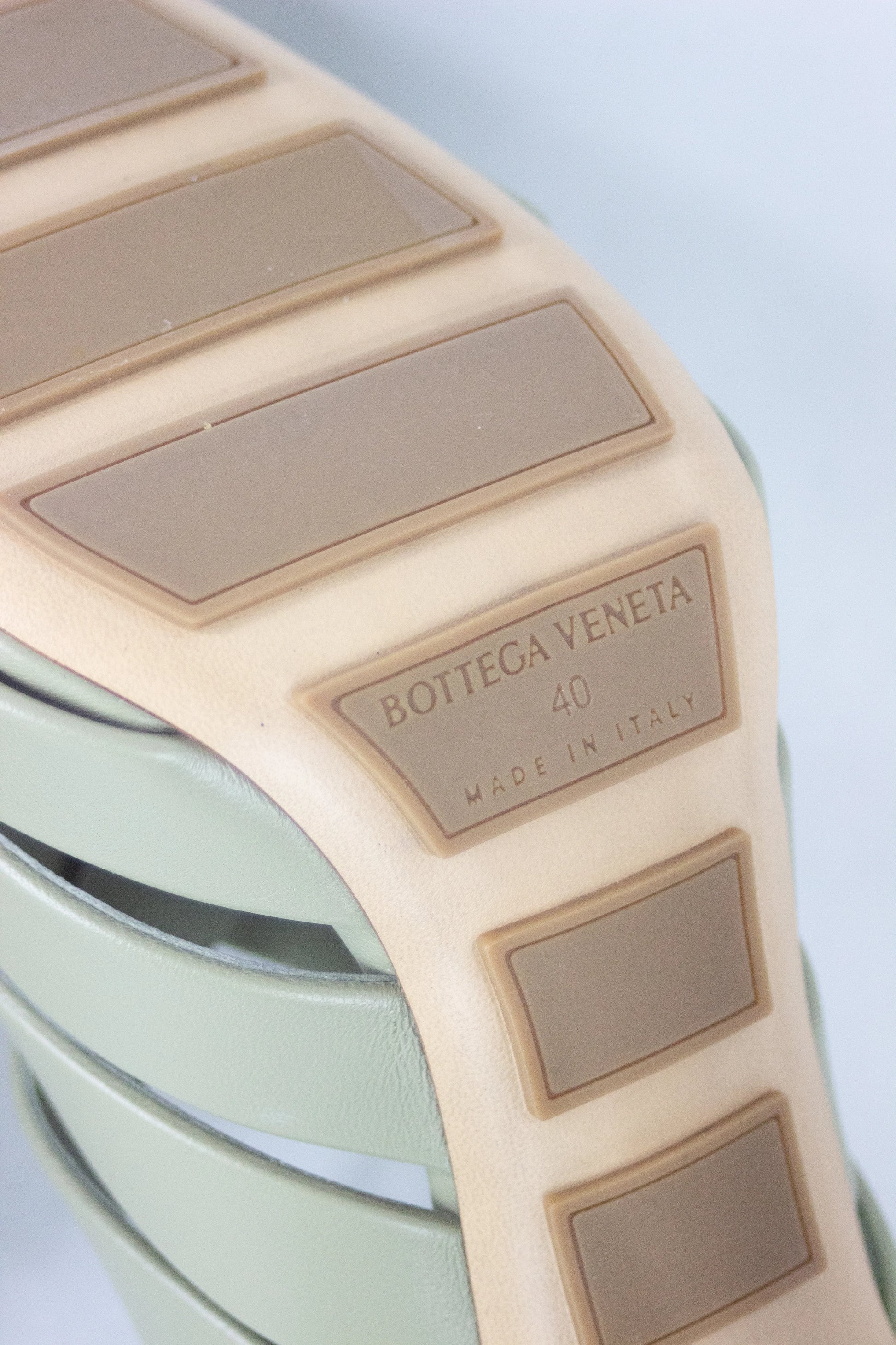 Intrecciato mules SS2023