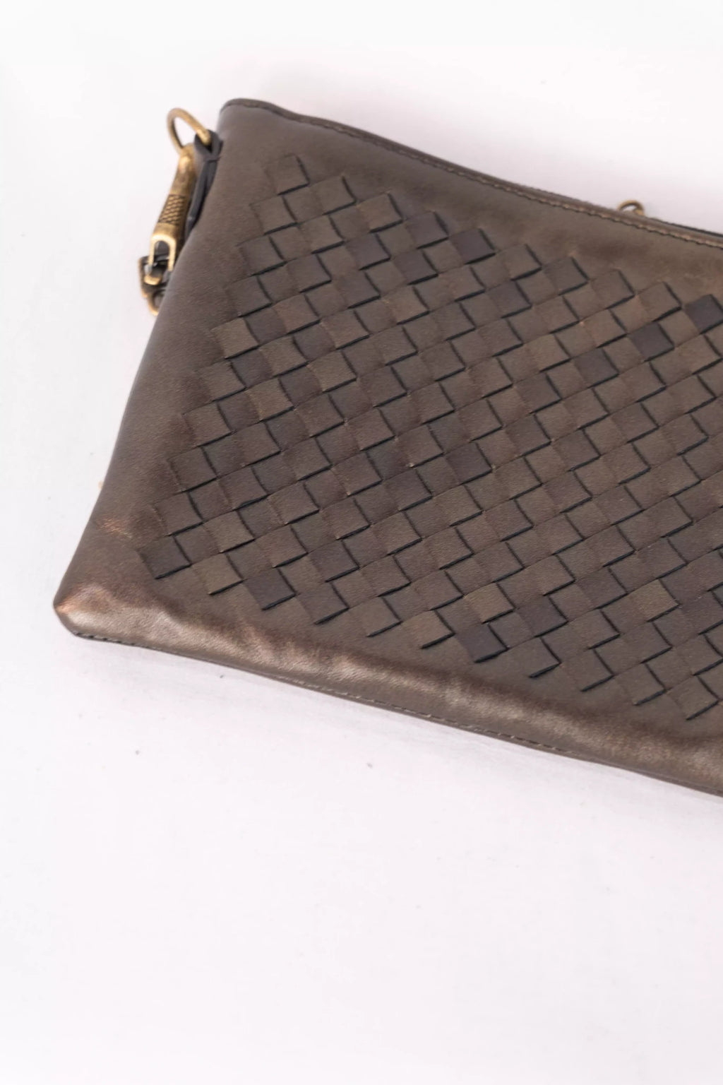 Intrecciato Leather Pochette in Bronze