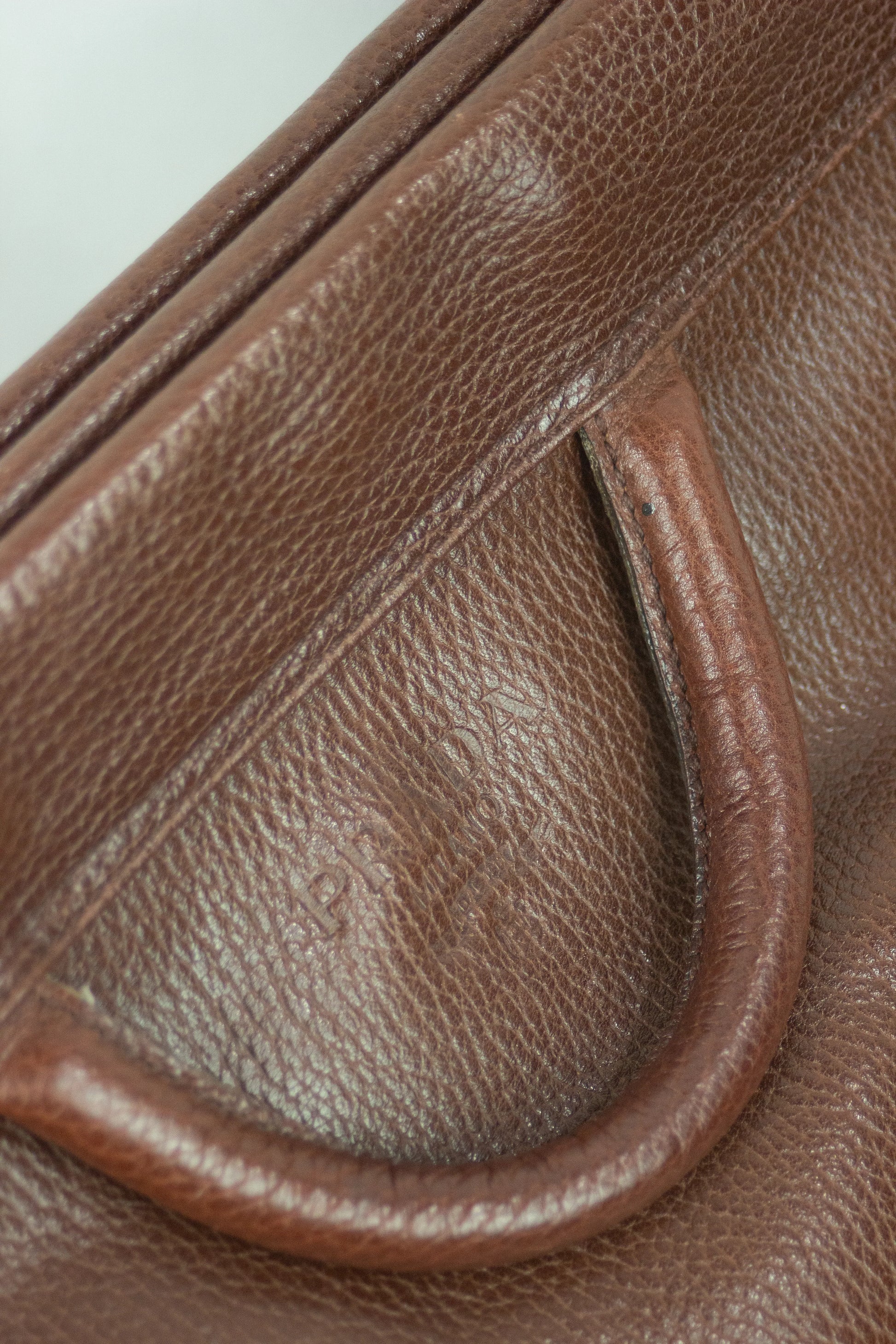 Vintage brown cross-body bags