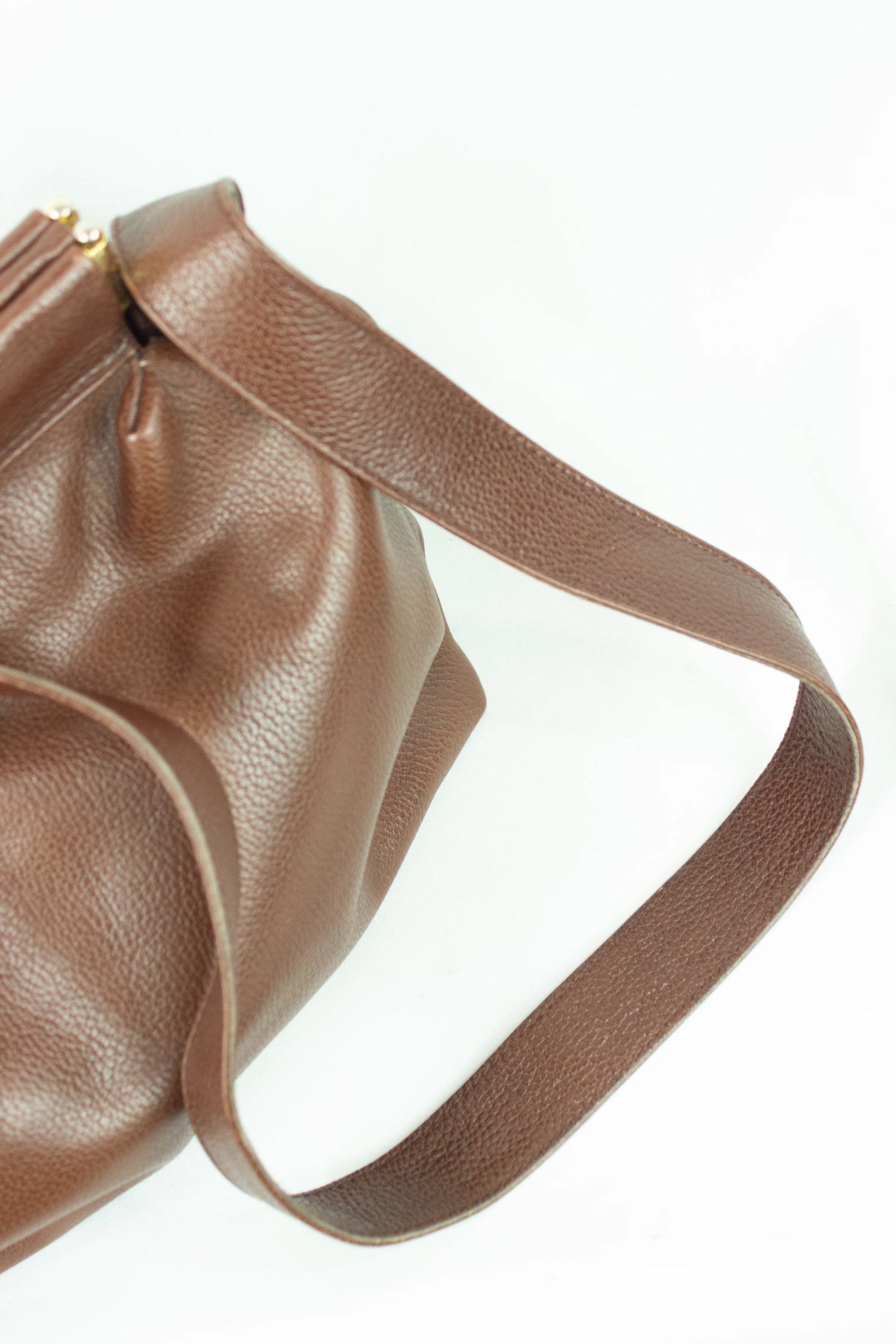 Vintage brown cross-body bags