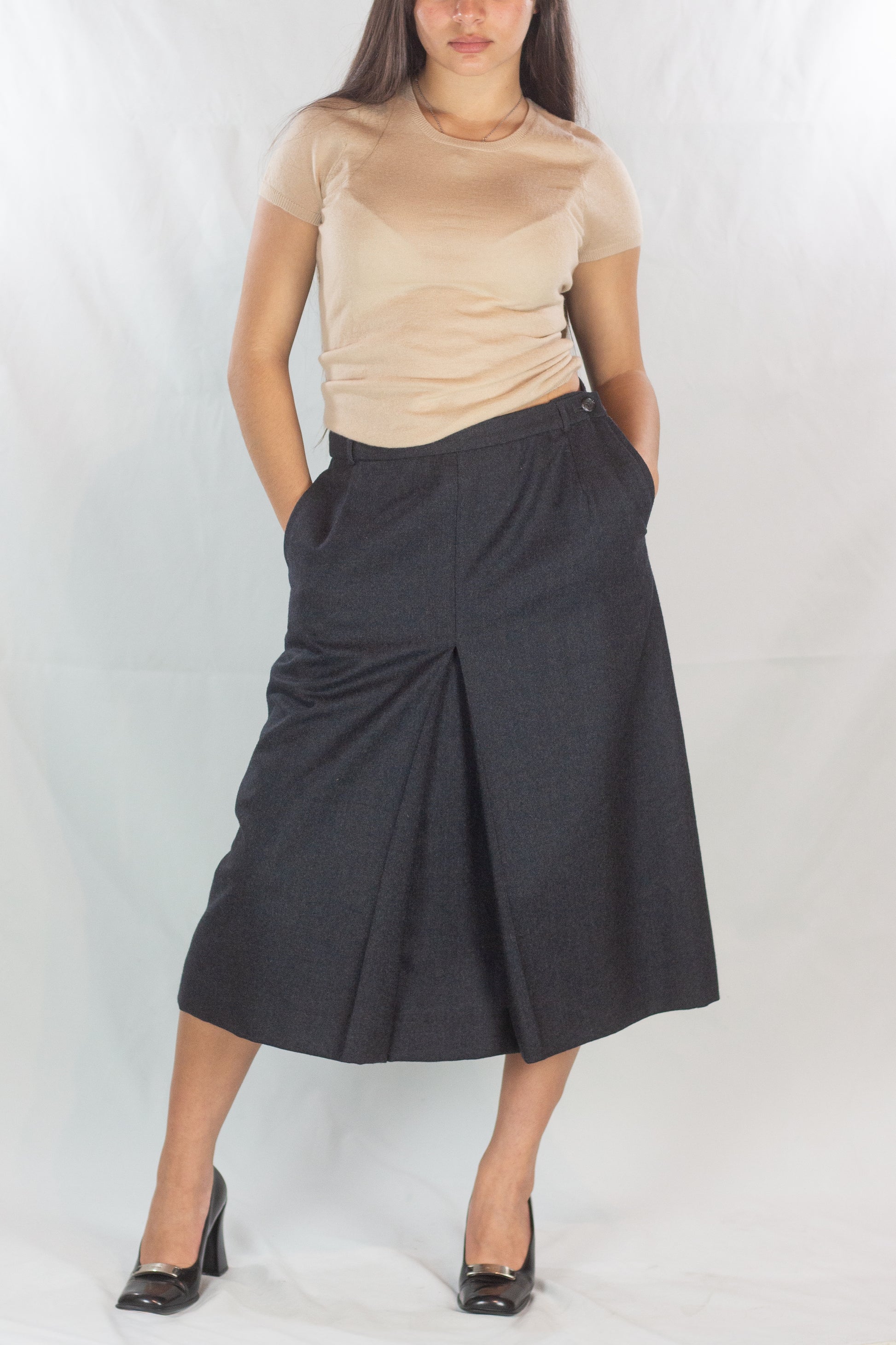 Vintage Grey Midi Skirt with Central Front and Back Pleats