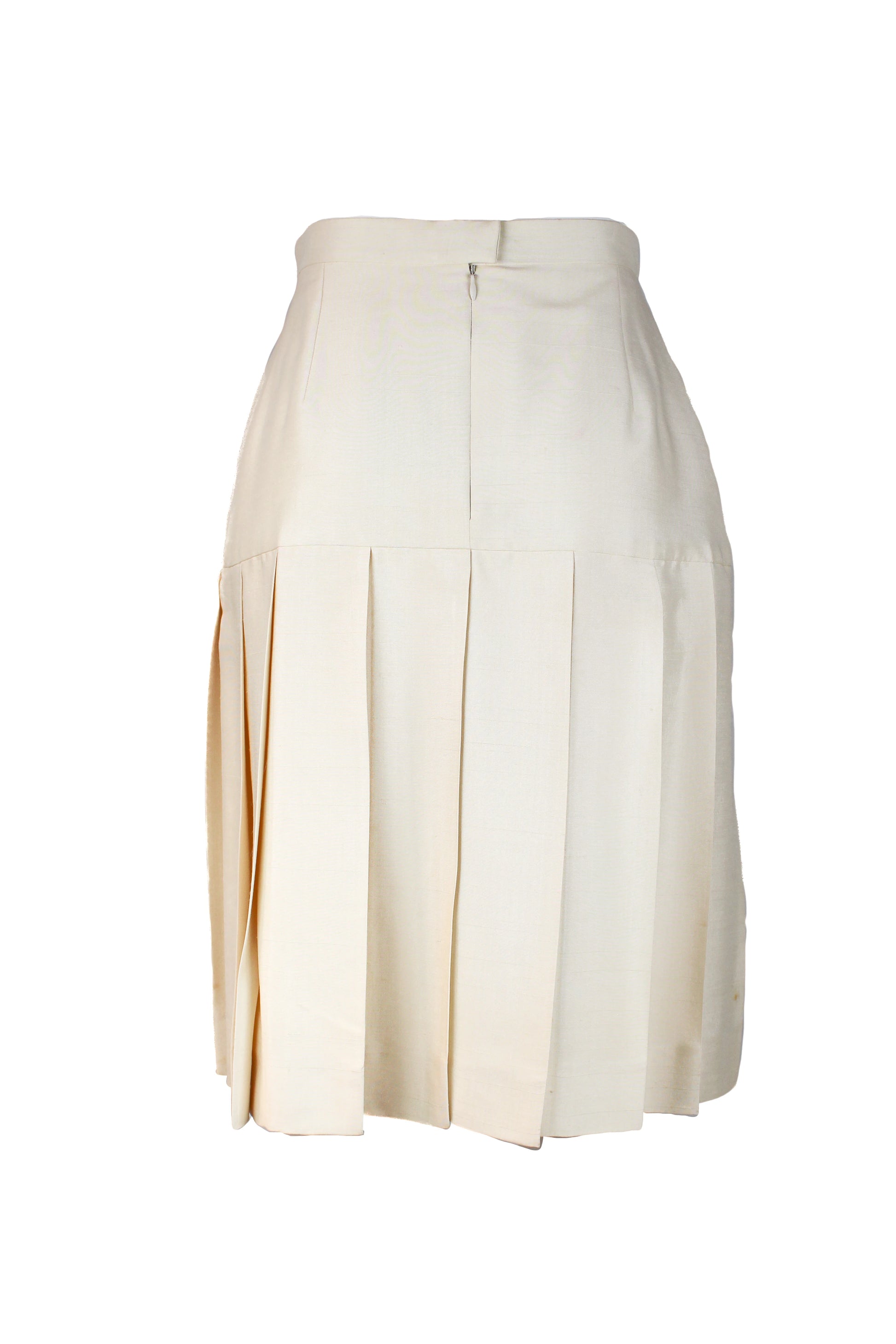 Pleated silk skirt in ecru with fitted waistline