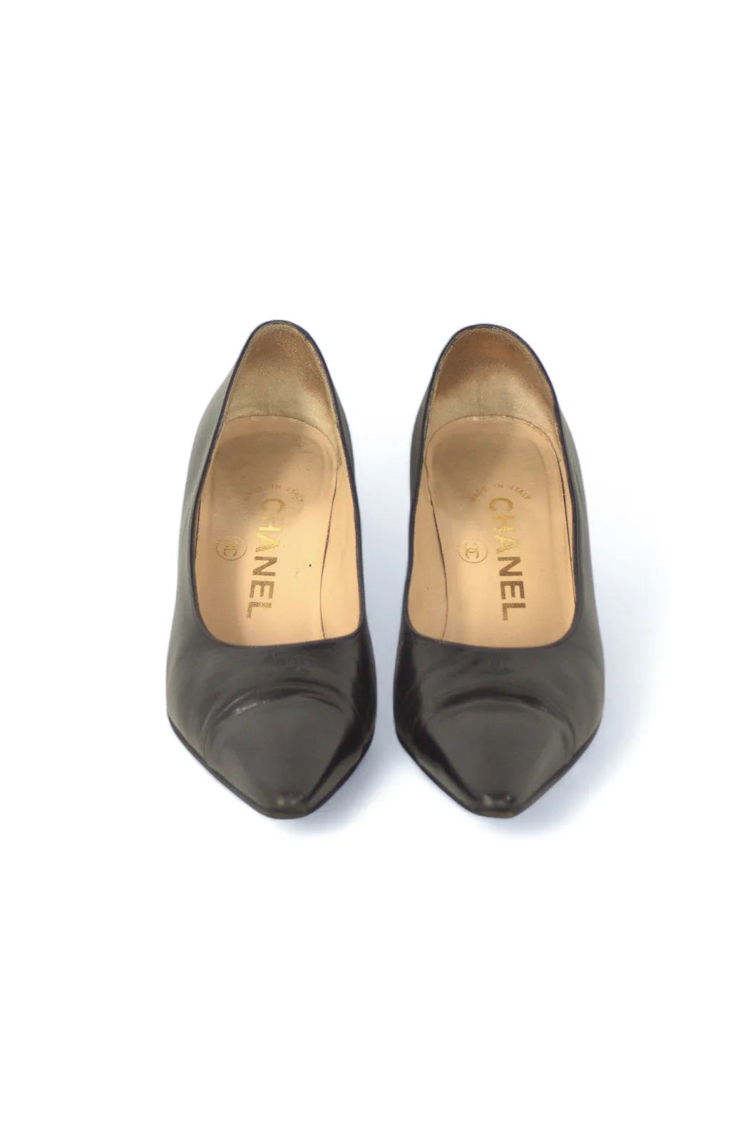 Black logo pumps