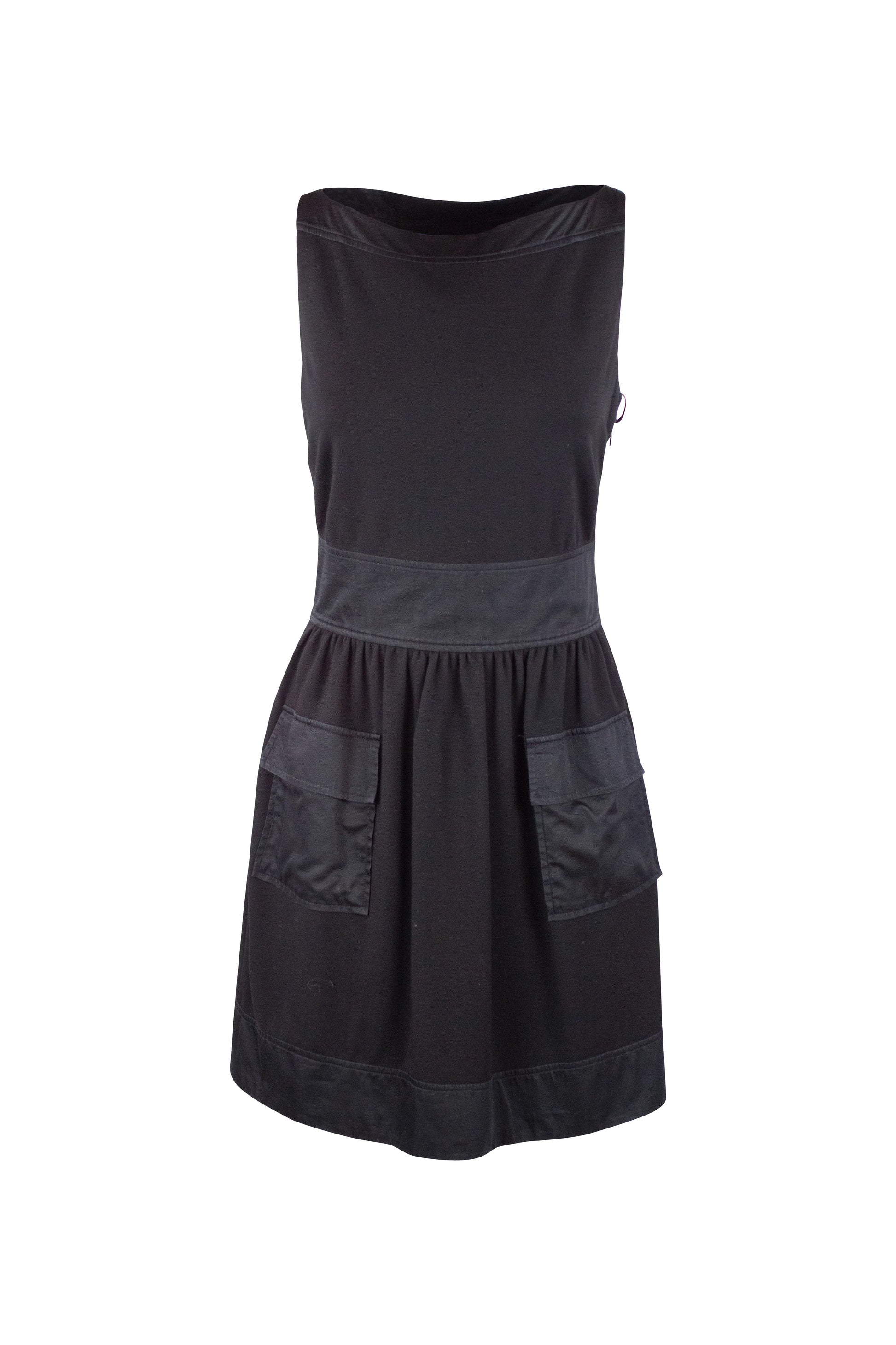 Black pockets minidress