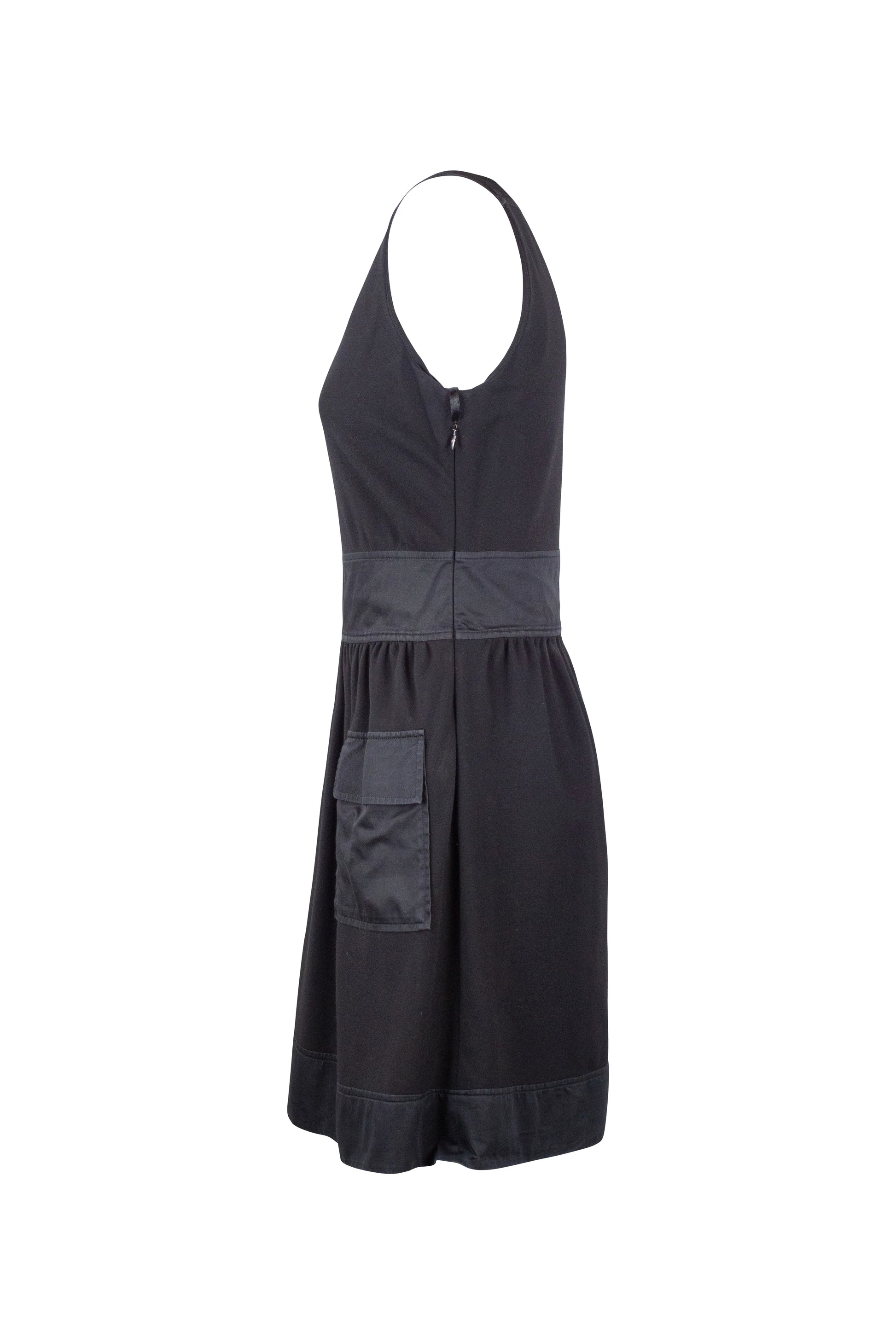 Black pockets minidress