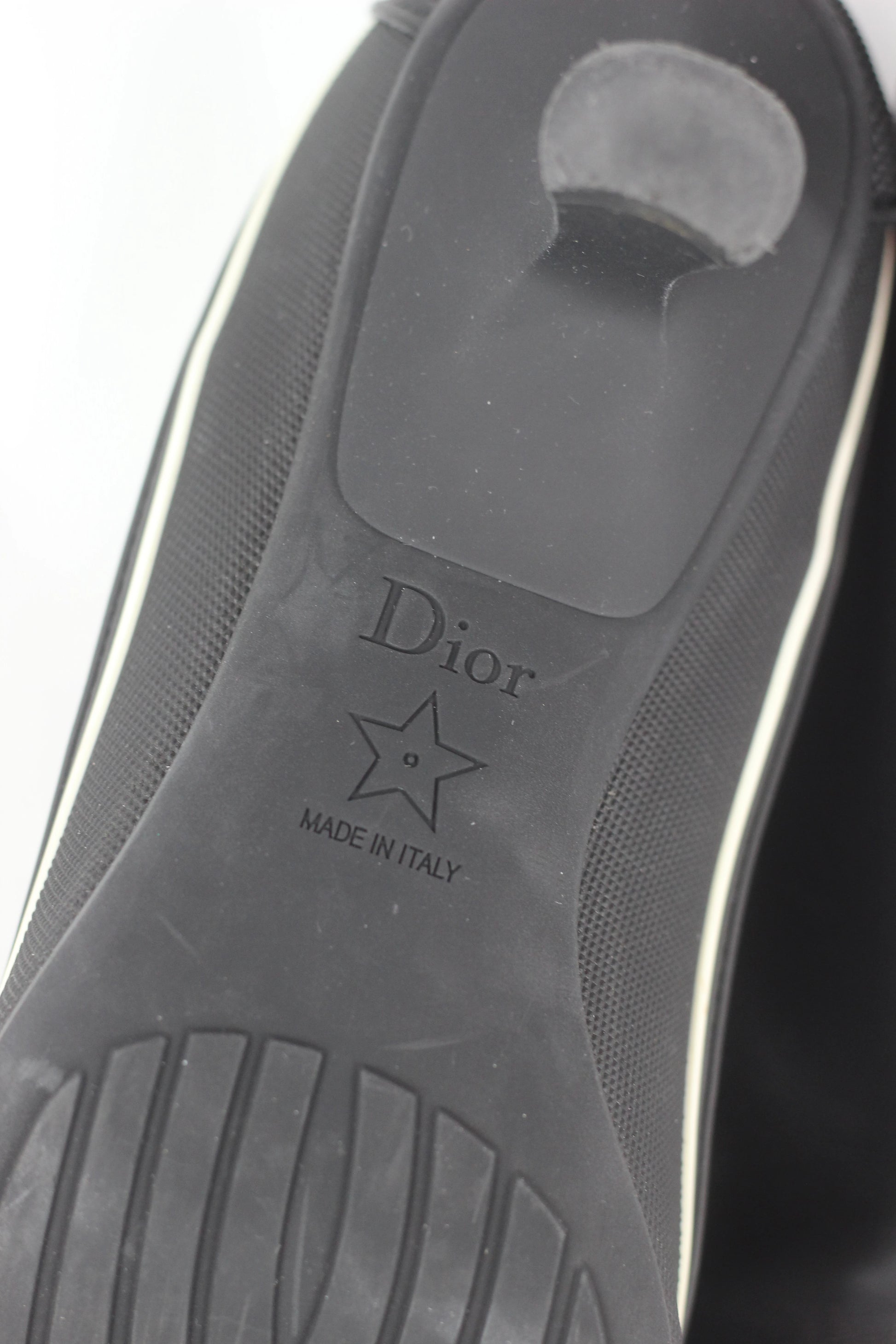 Black Leather Kitten Heel Chelsea Boots
