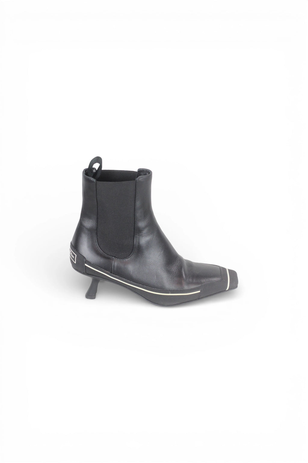 Black Leather Kitten Heel Chelsea Boots