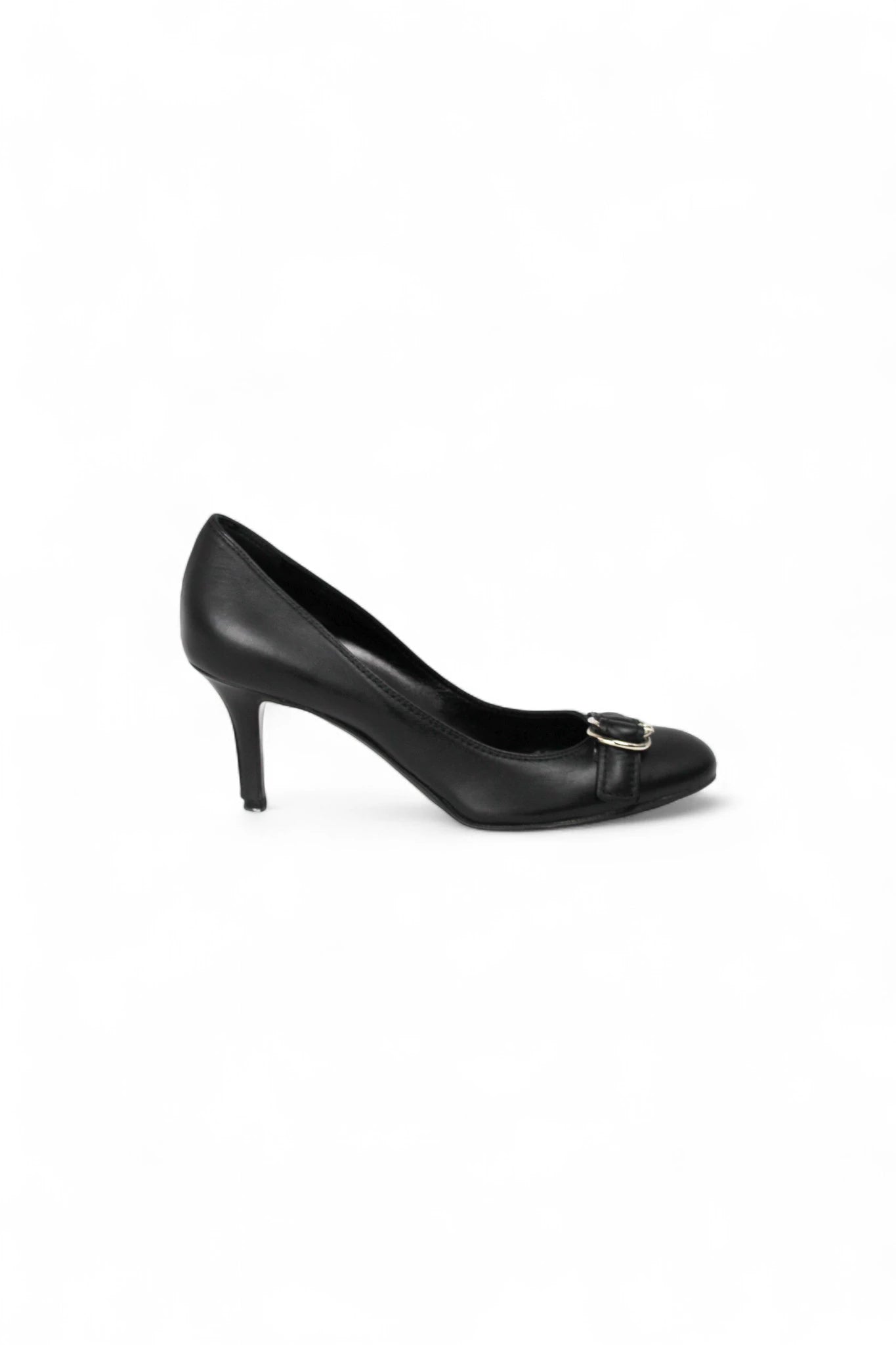 Black Leather Round-Toe Pumps