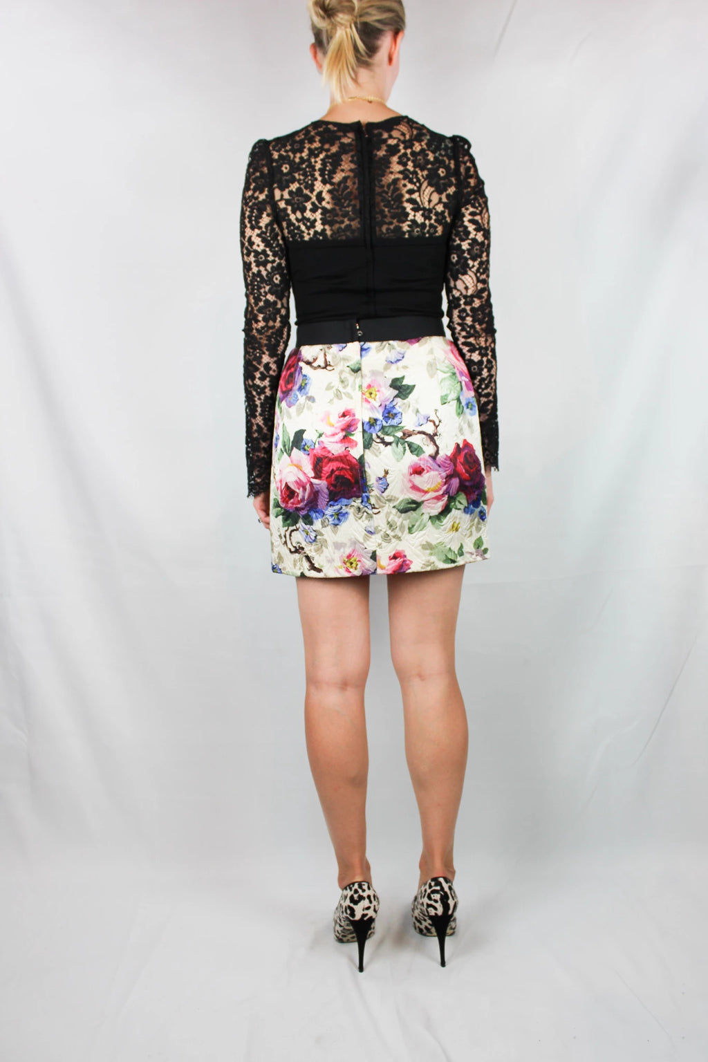 Floral mini skirt in silk wool blend with grosgrain waist