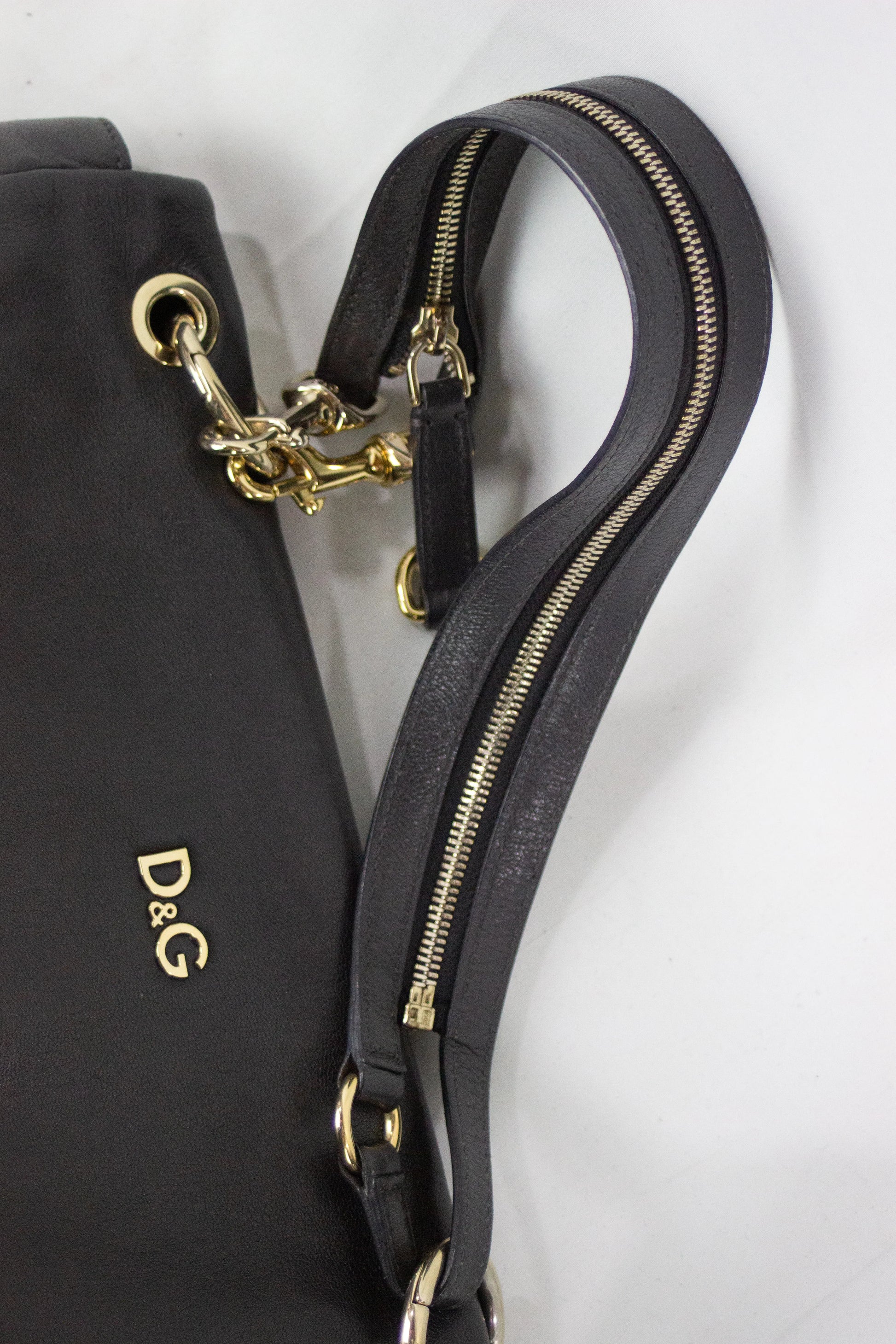 Envelope shoulder bag