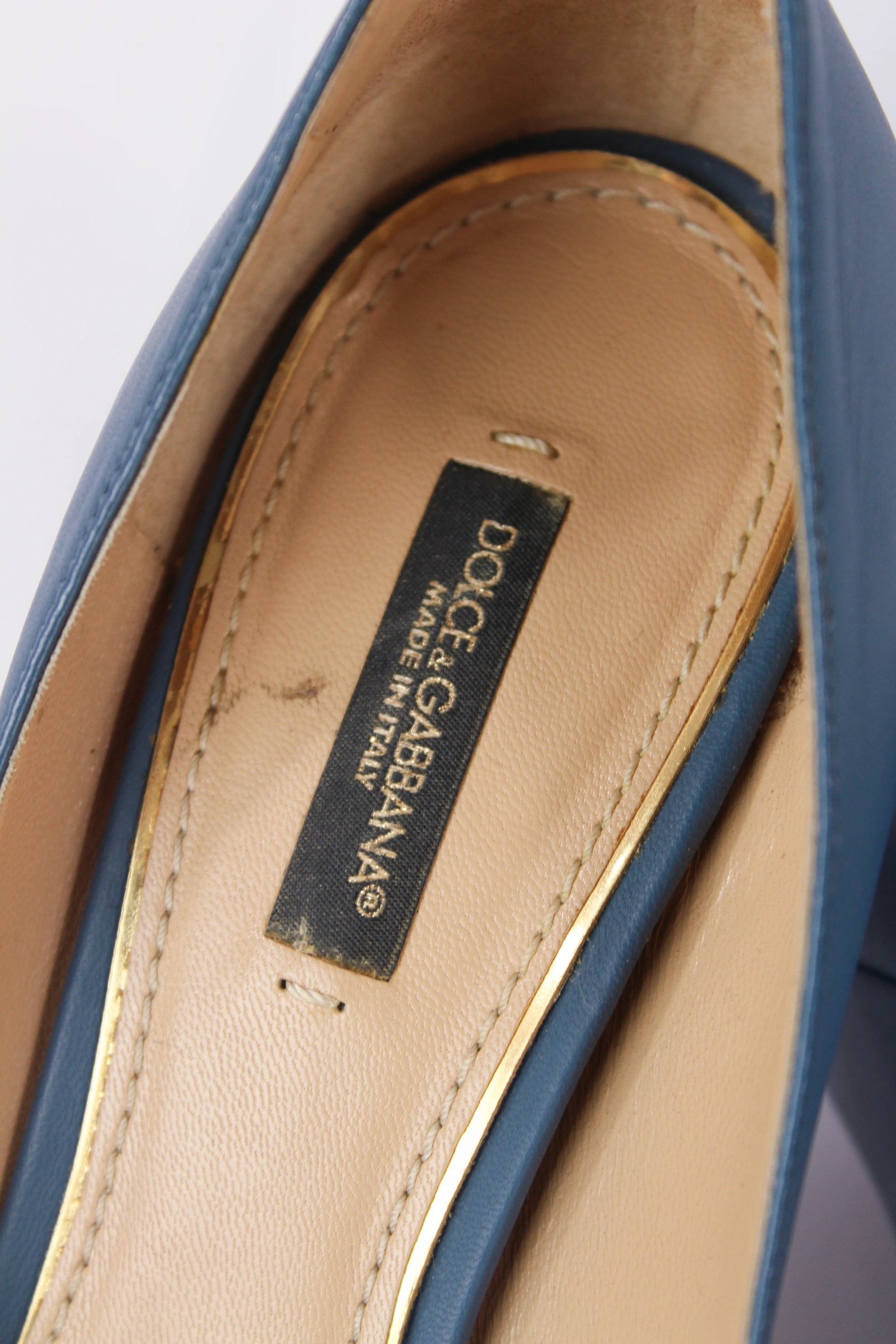Teal smooth leather pumps