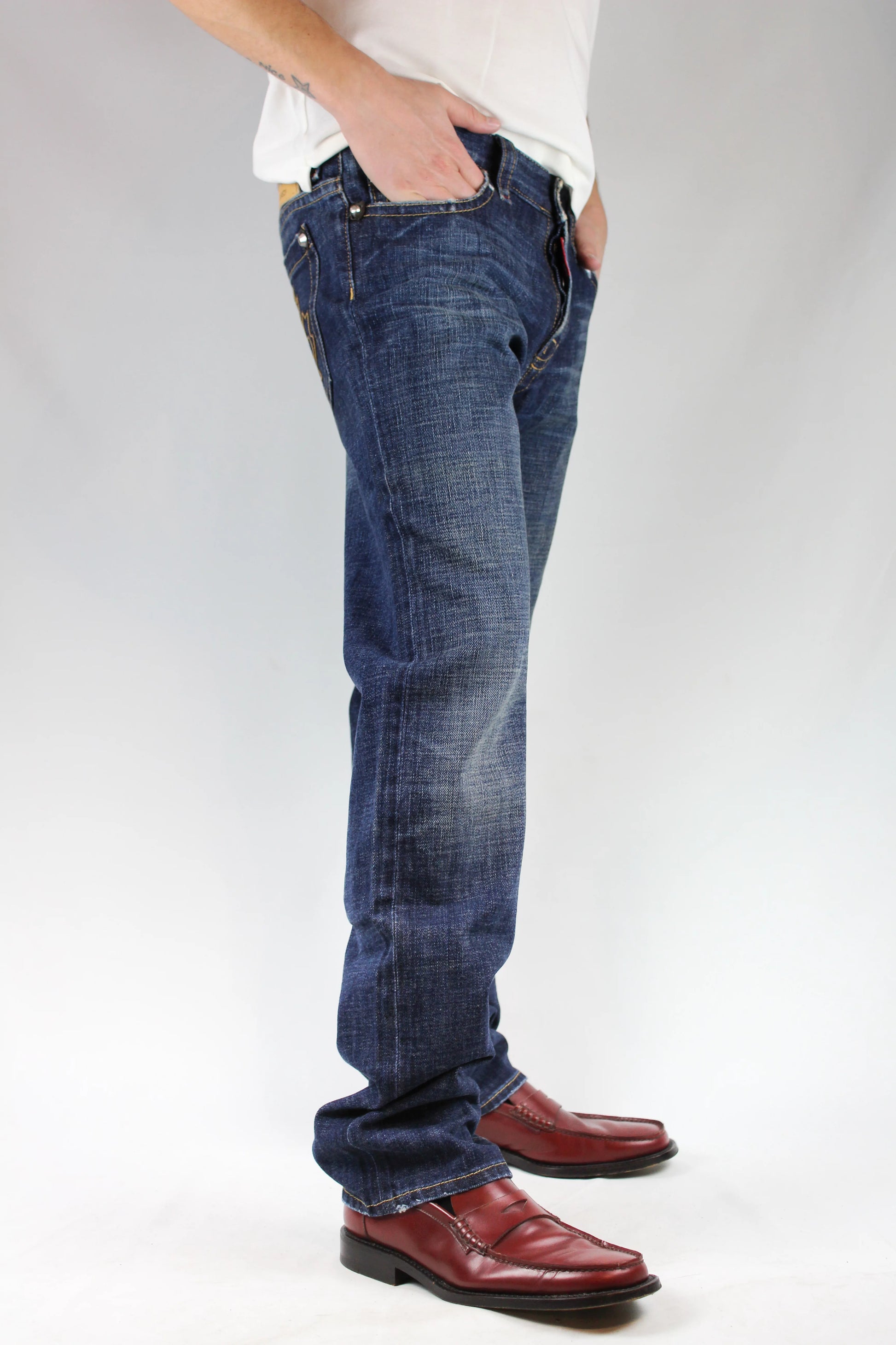 Maple Leaf Embroidered Dark Wash Jeans