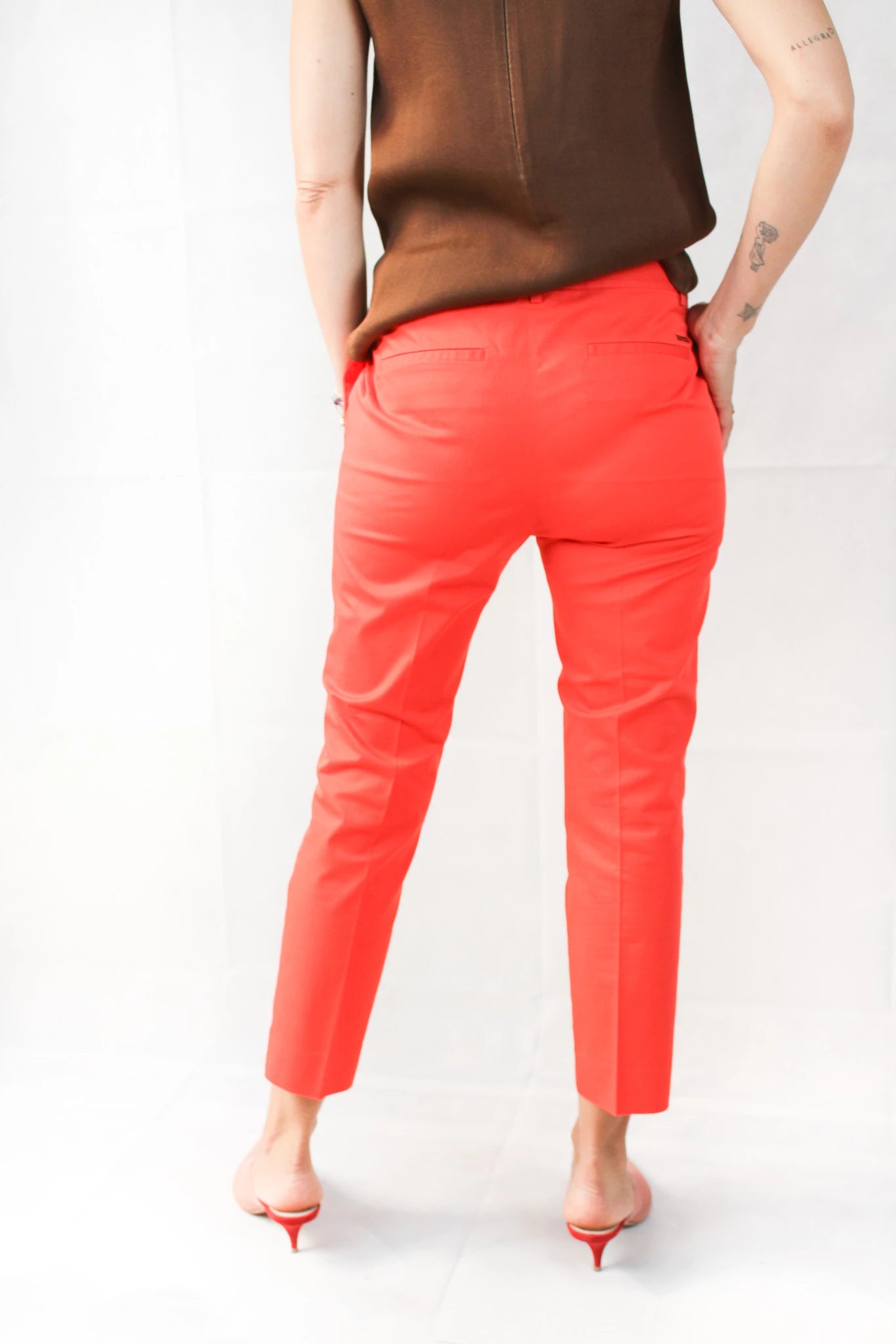 Orange slim cropped trousers