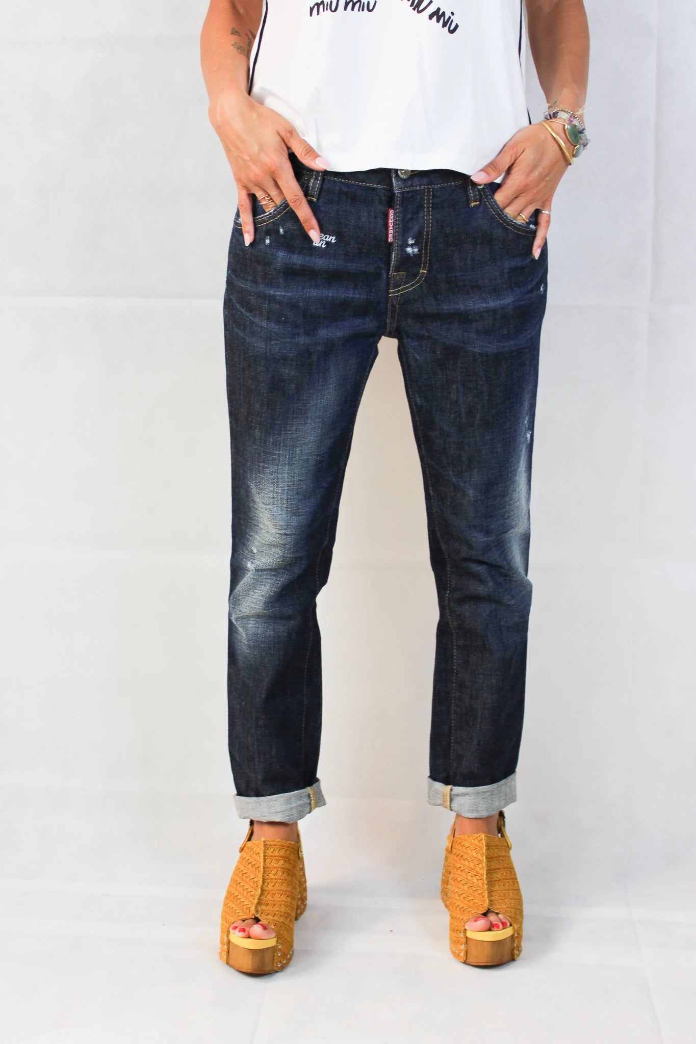 Classic Low-Rise Dark Wash Jeans with Embroidery