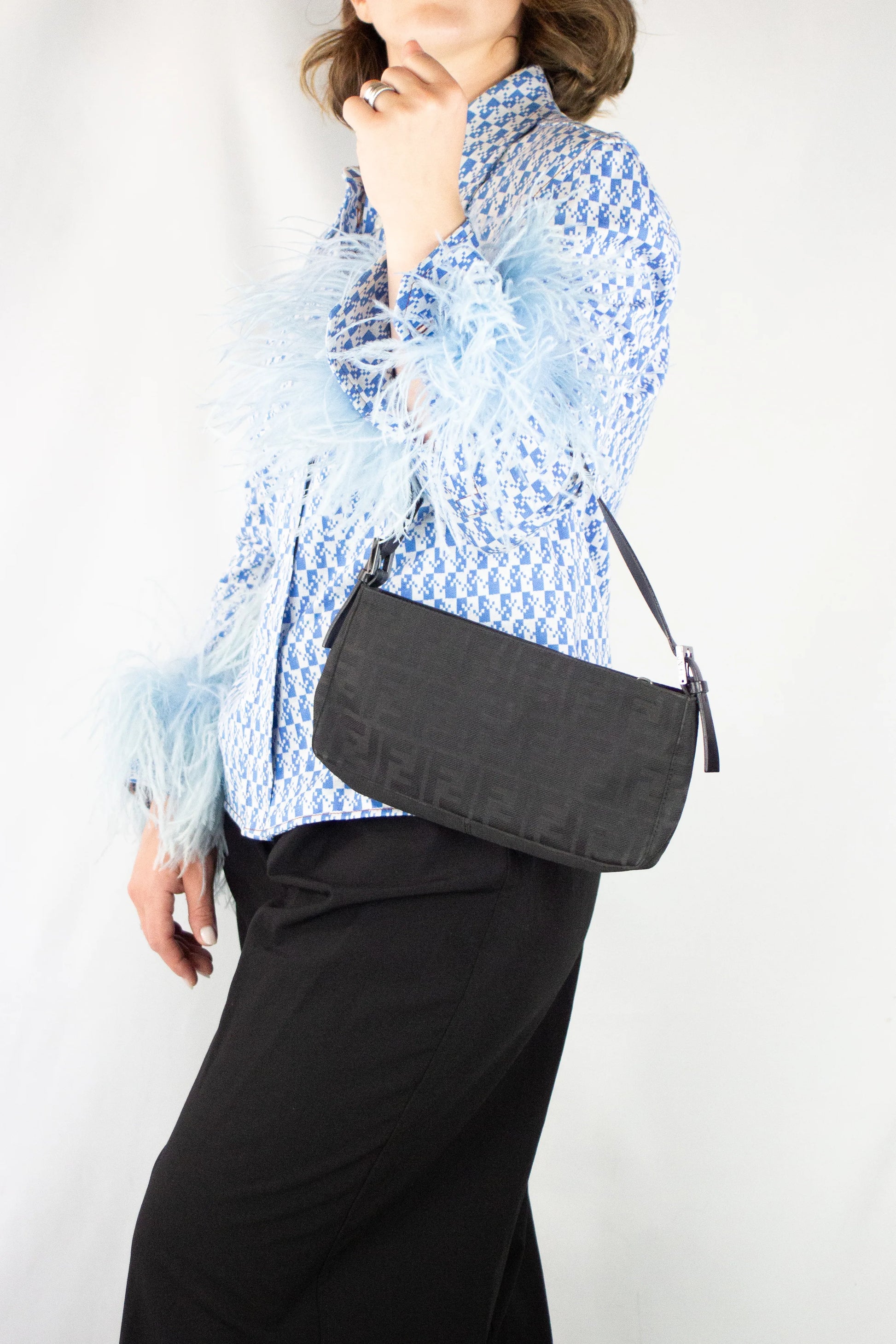 Zucca canvas zippered baguette