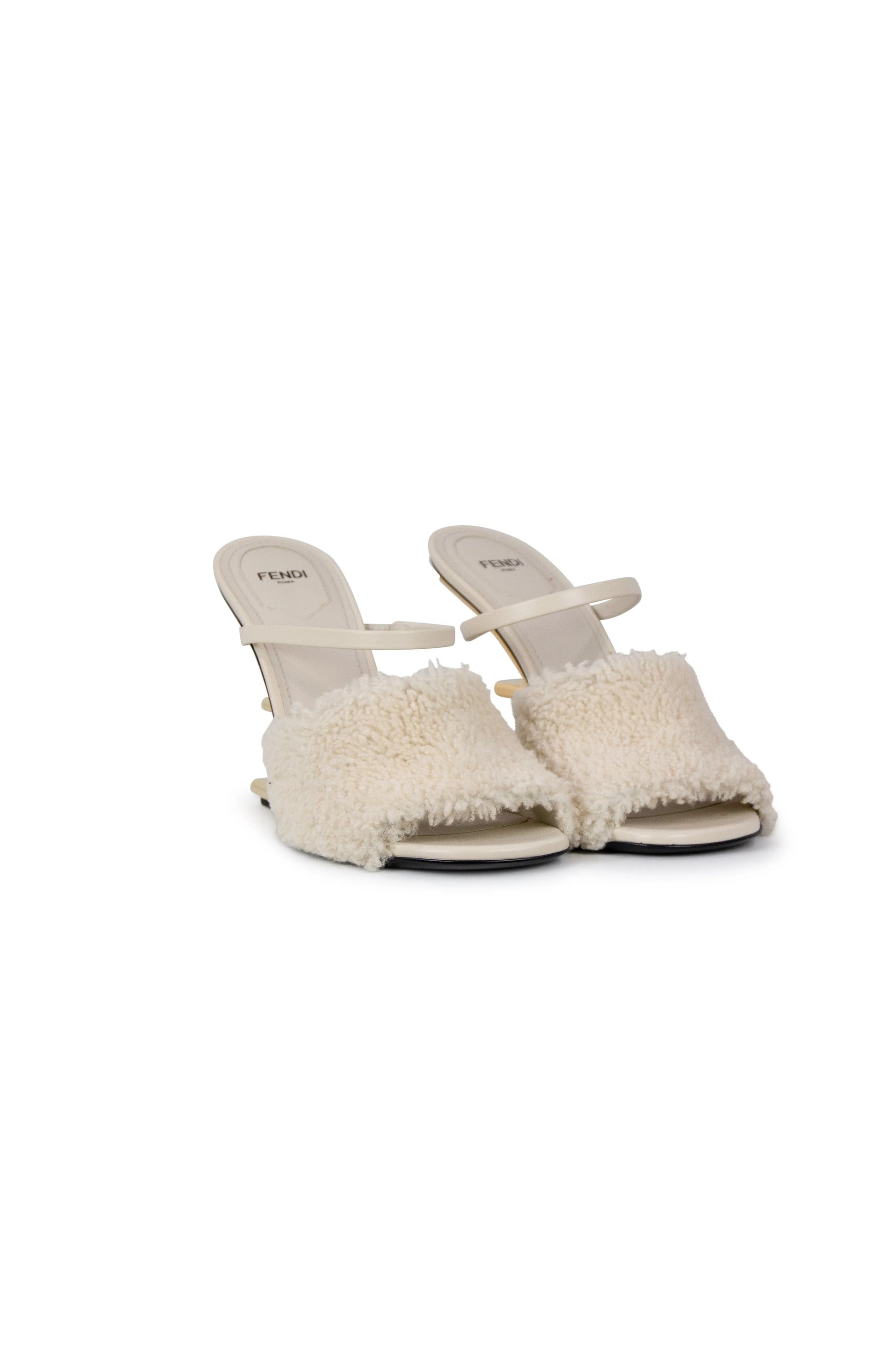 First sandals in cream shearling FW2021