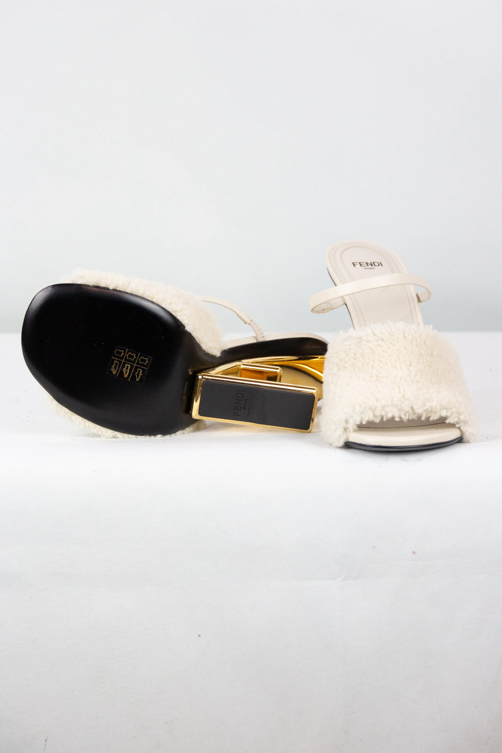 First sandals in cream shearling FW2021