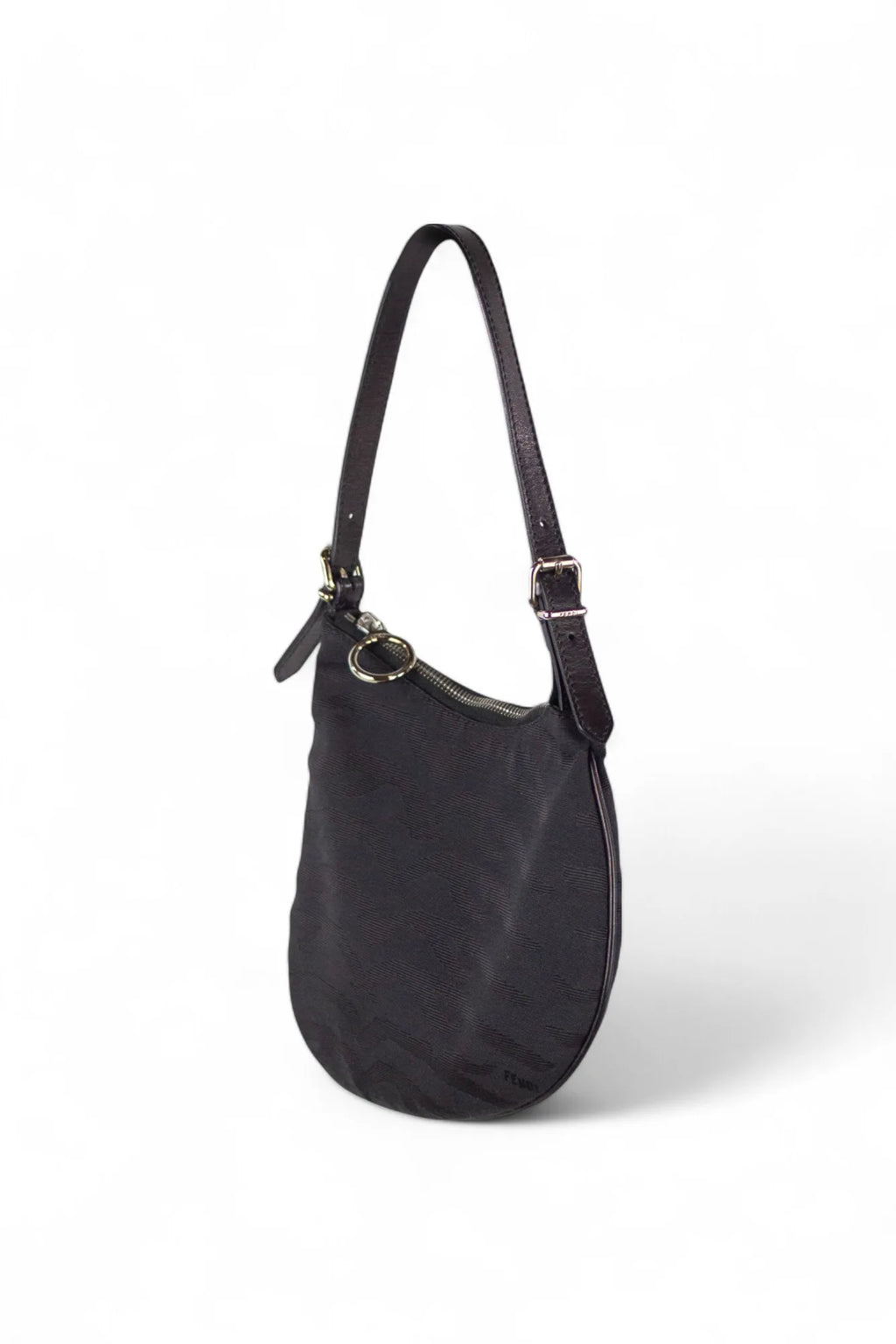 Oyster in black zebra canvas