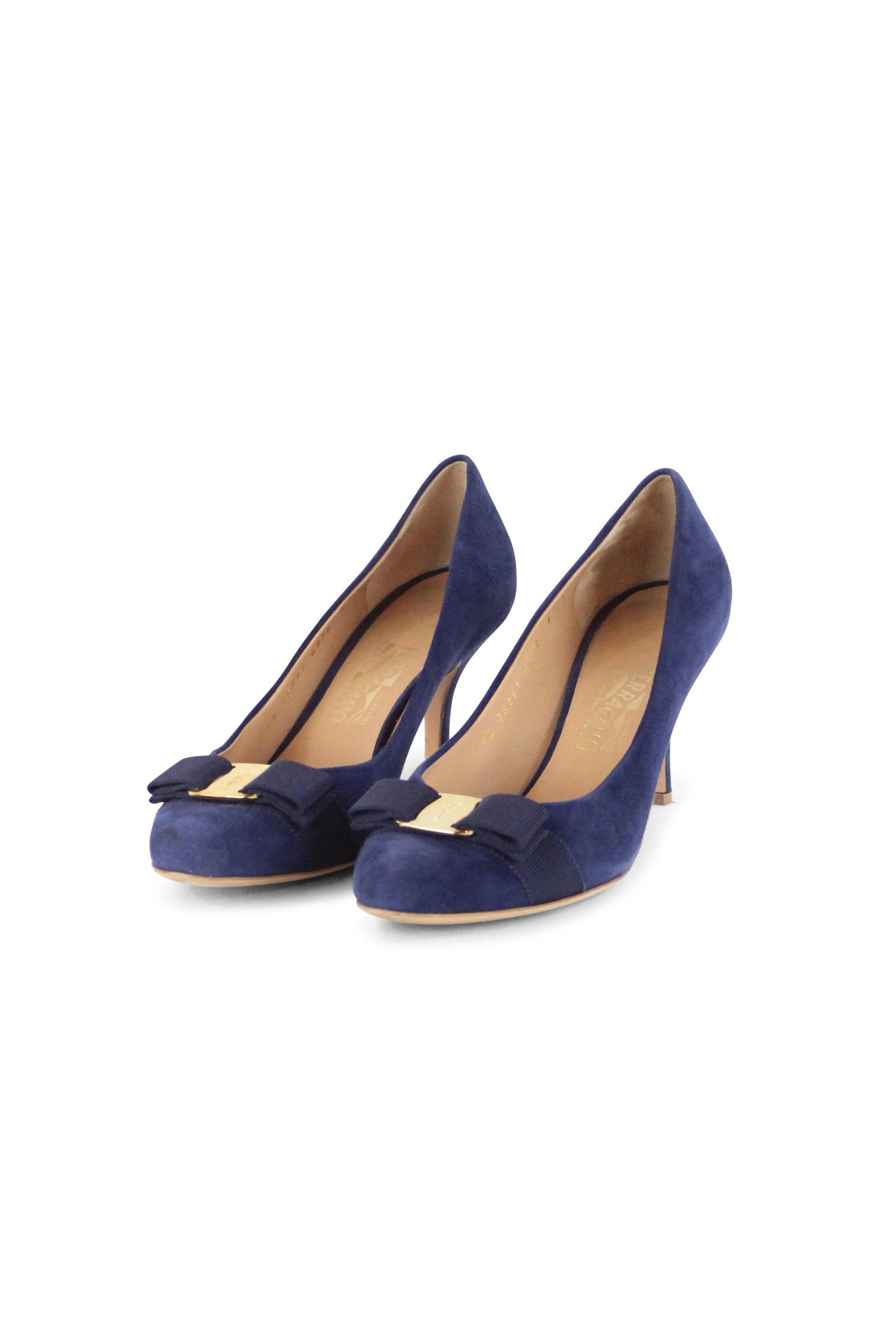 Blue suede Vera pumps