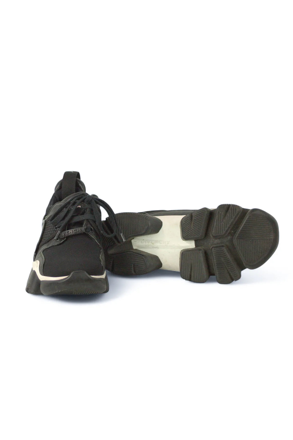 Black chunky sneakers