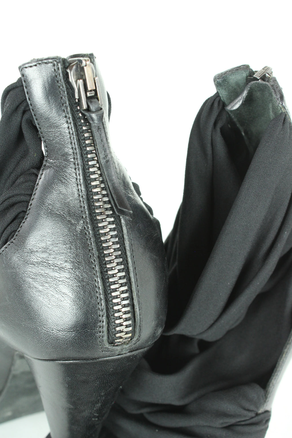 Black Elastic Sandals