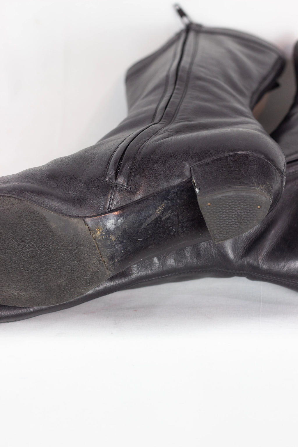 Black Leather Pointed Ankle Boots FW2001