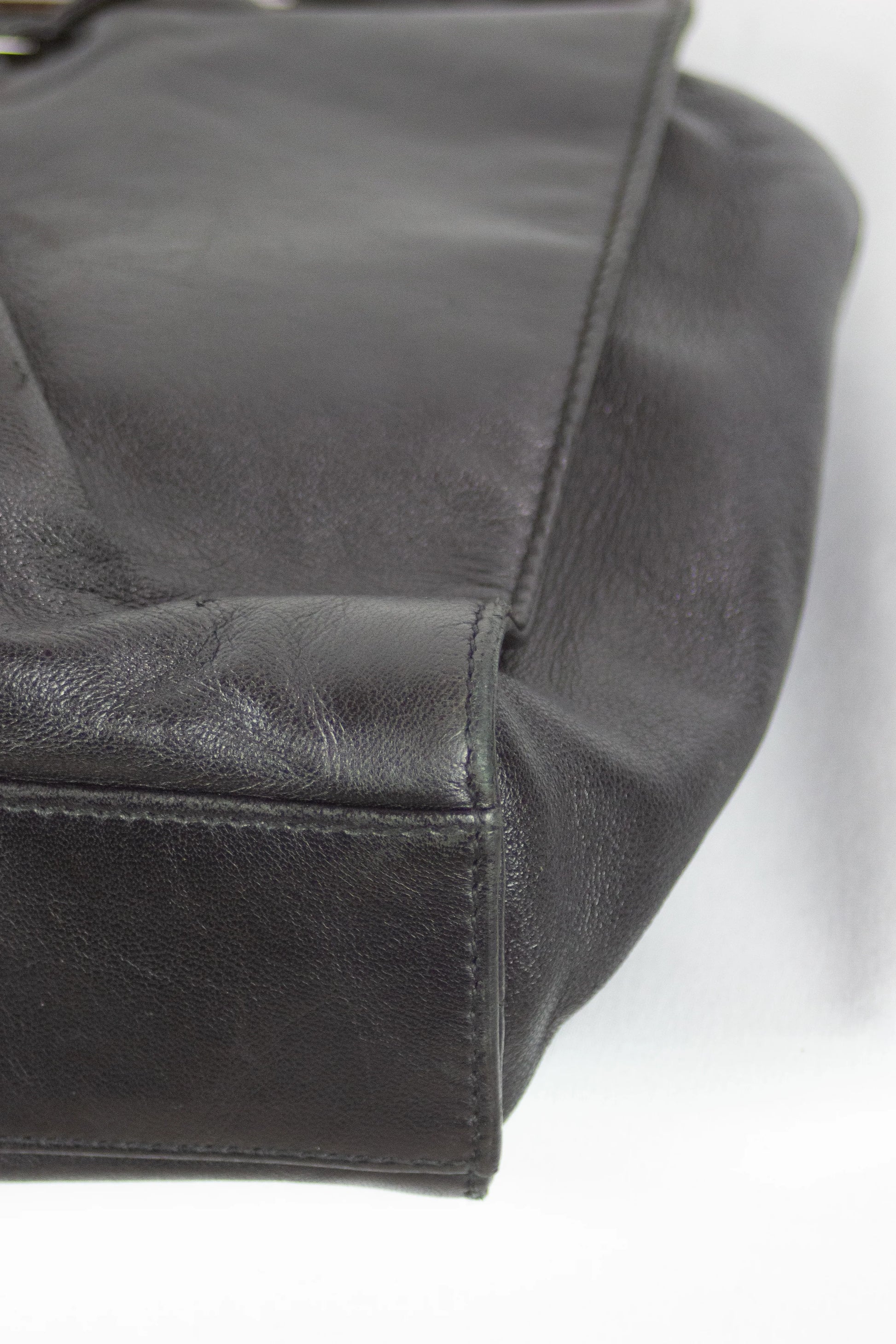 Ruffled leather shoulder bag