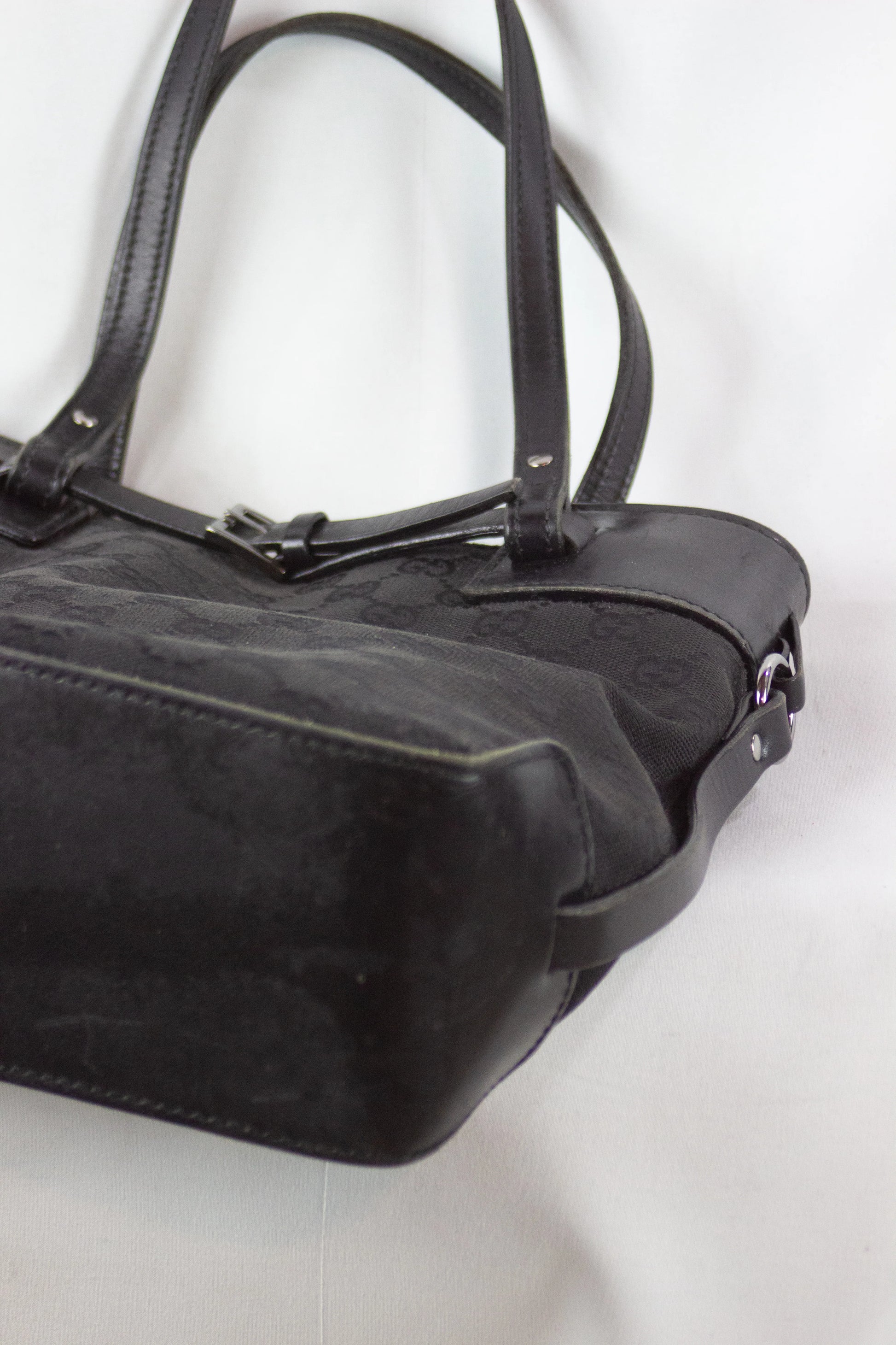Vintage monogram shoulder bag