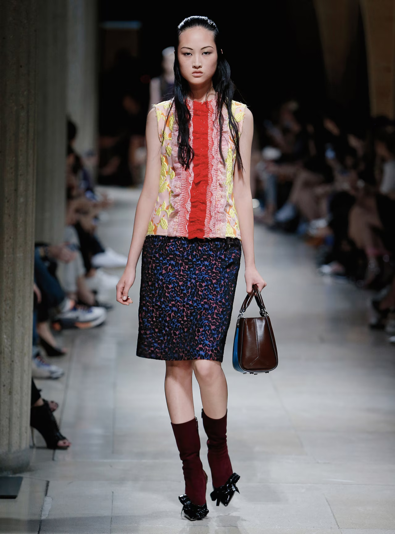 Floral patterned knee-length pencil skirt SS2015