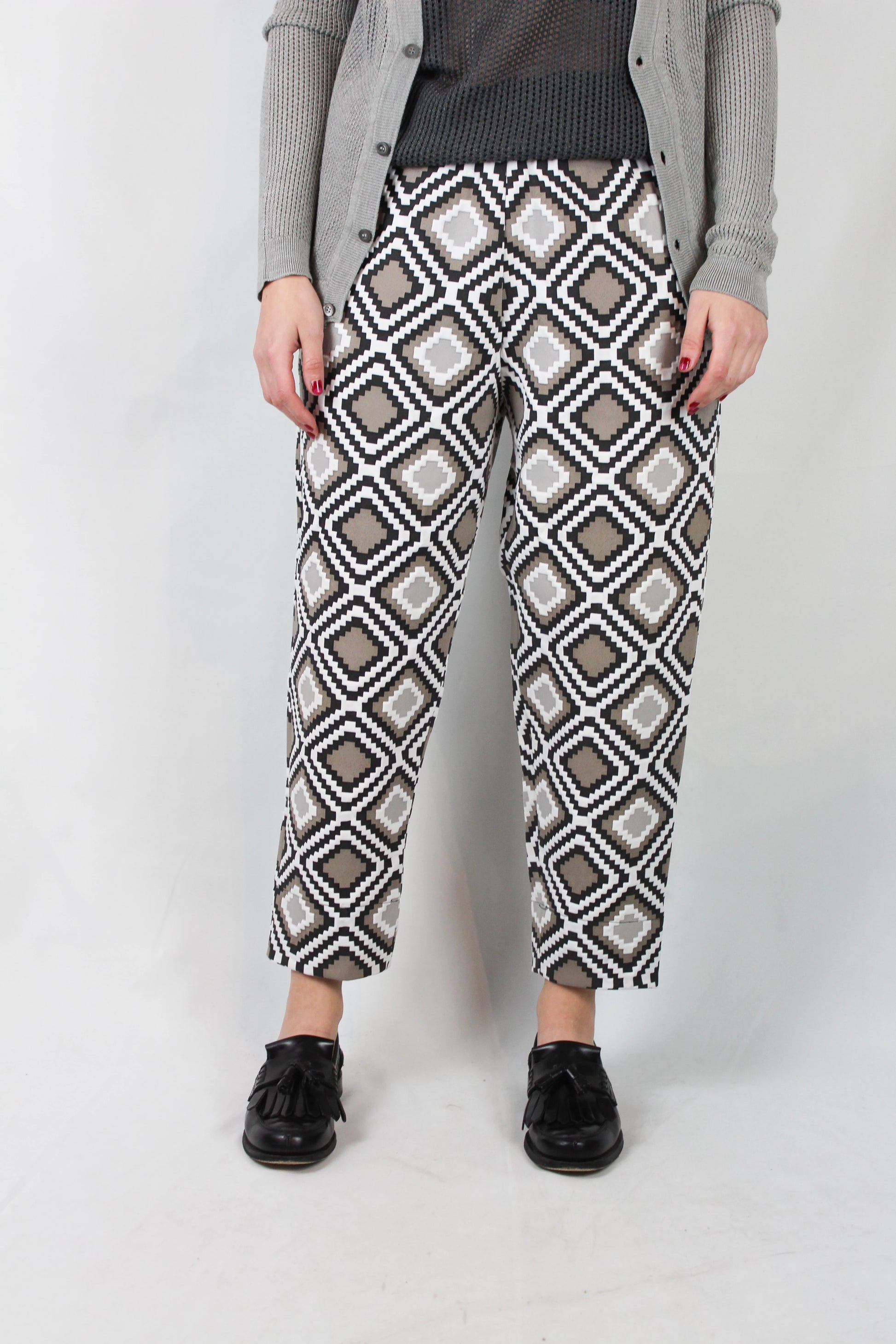 Patterned Carrot Trousers with Geometric Print