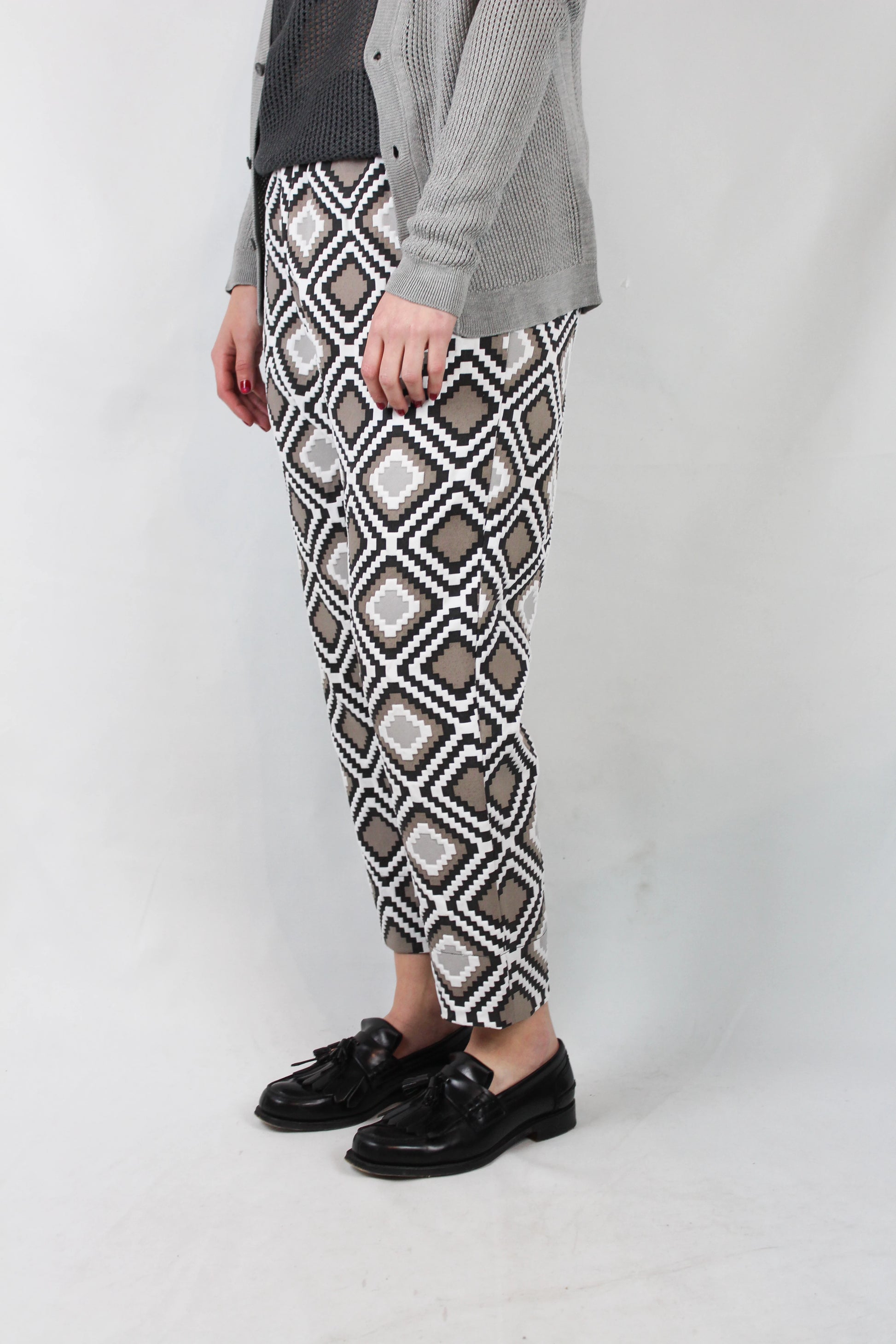 Patterned Carrot Trousers with Geometric Print