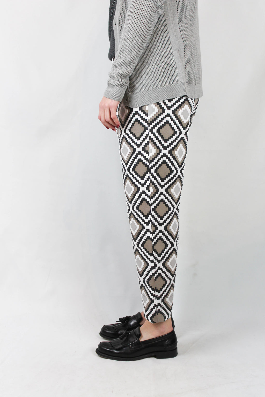 Patterned Carrot Trousers with Geometric Print
