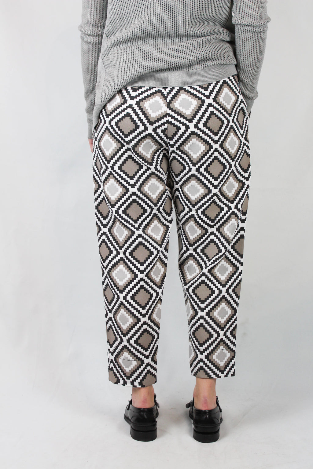 Patterned Carrot Trousers with Geometric Print