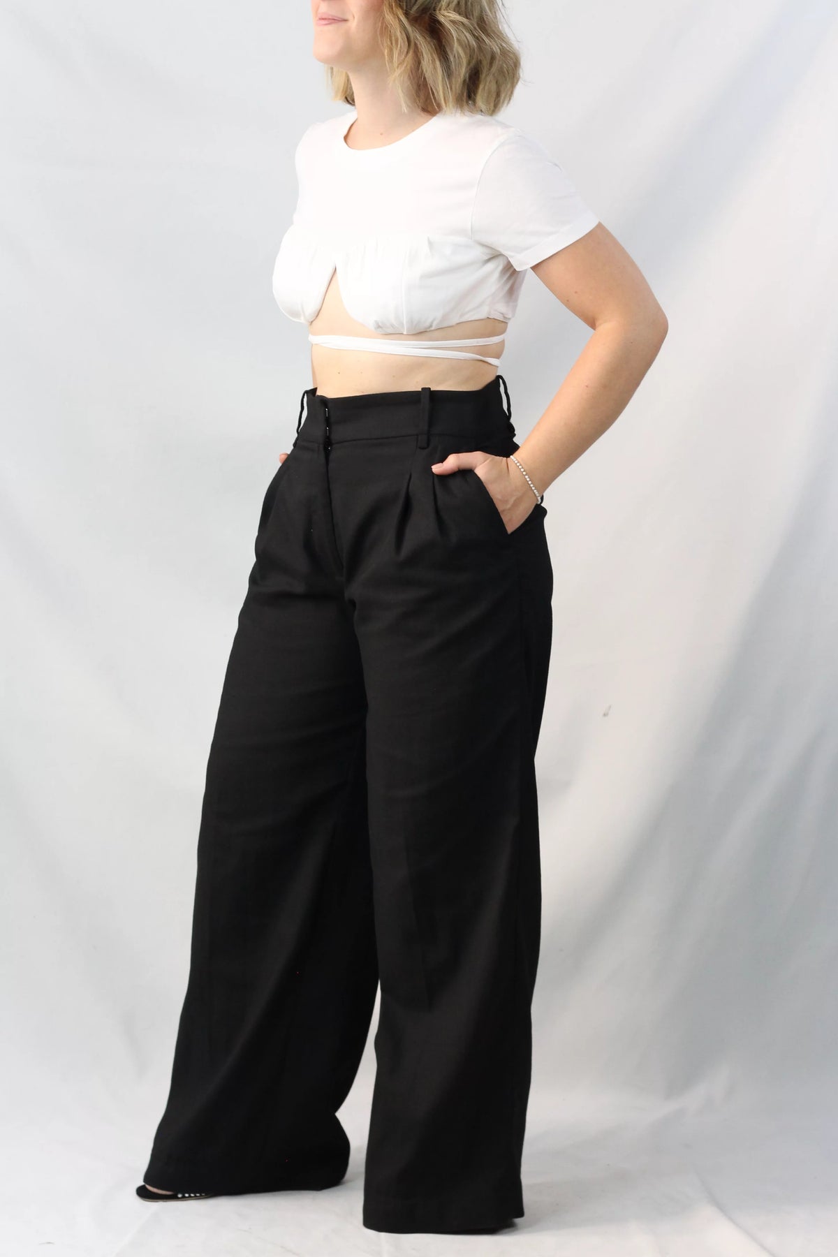 Le T-shirt Baci cropped top