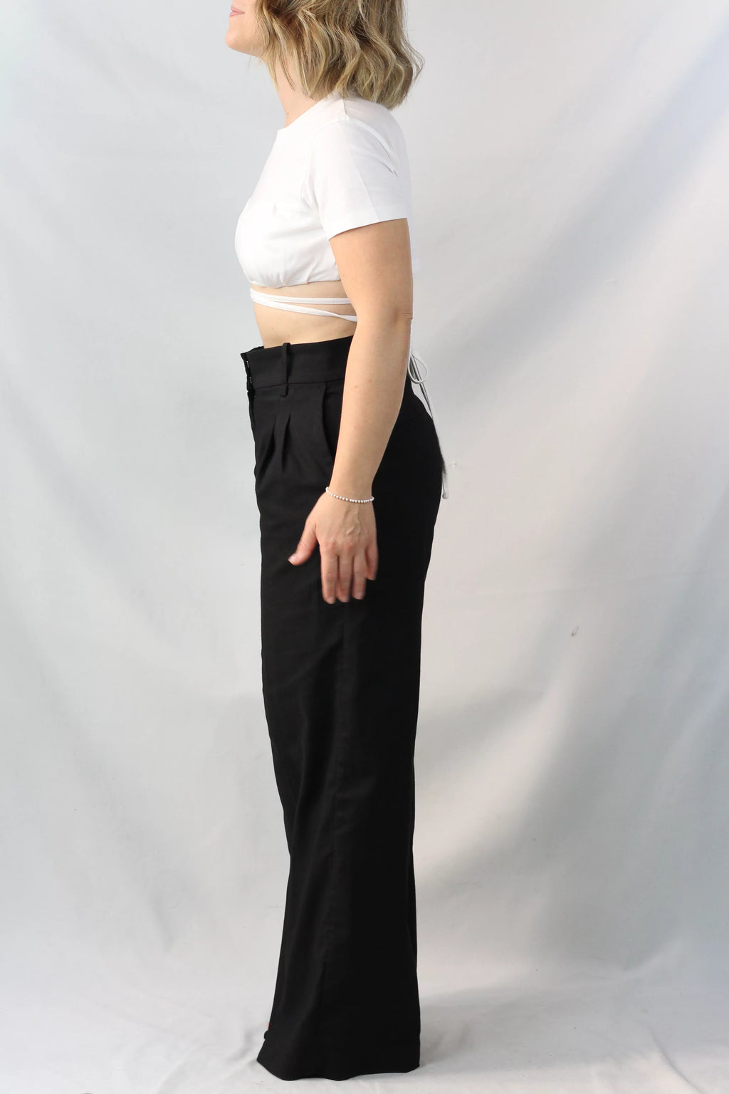 Le T-shirt Baci cropped top