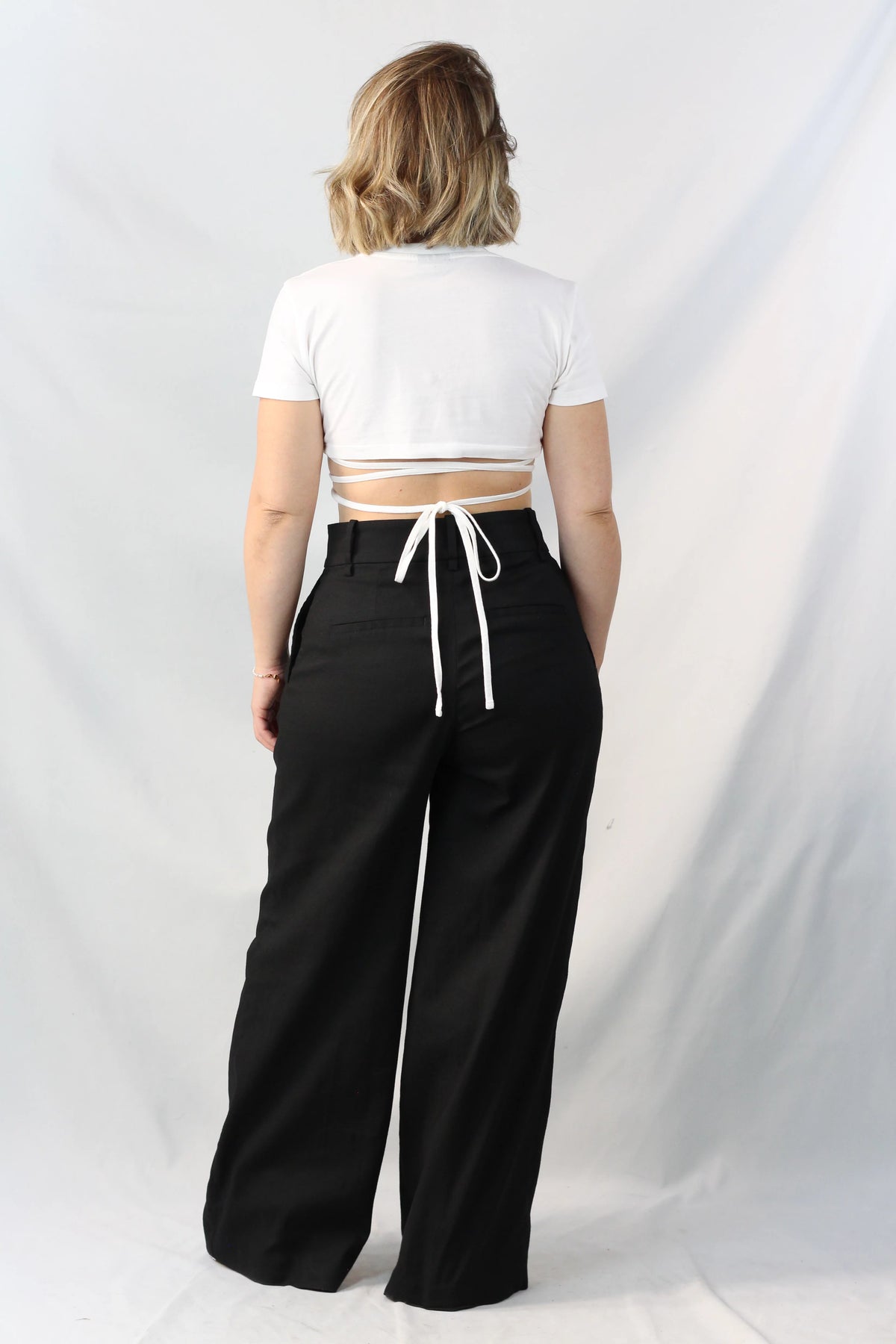 Le T-shirt Baci cropped top