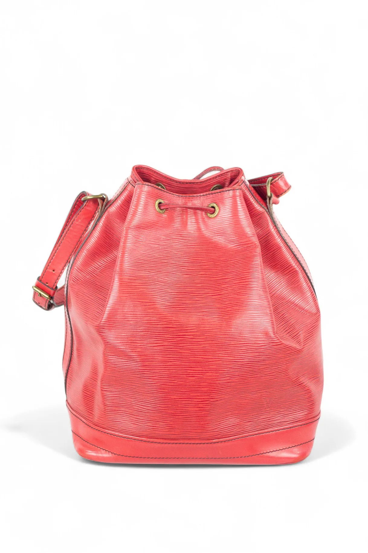 Noé in red Epi leather