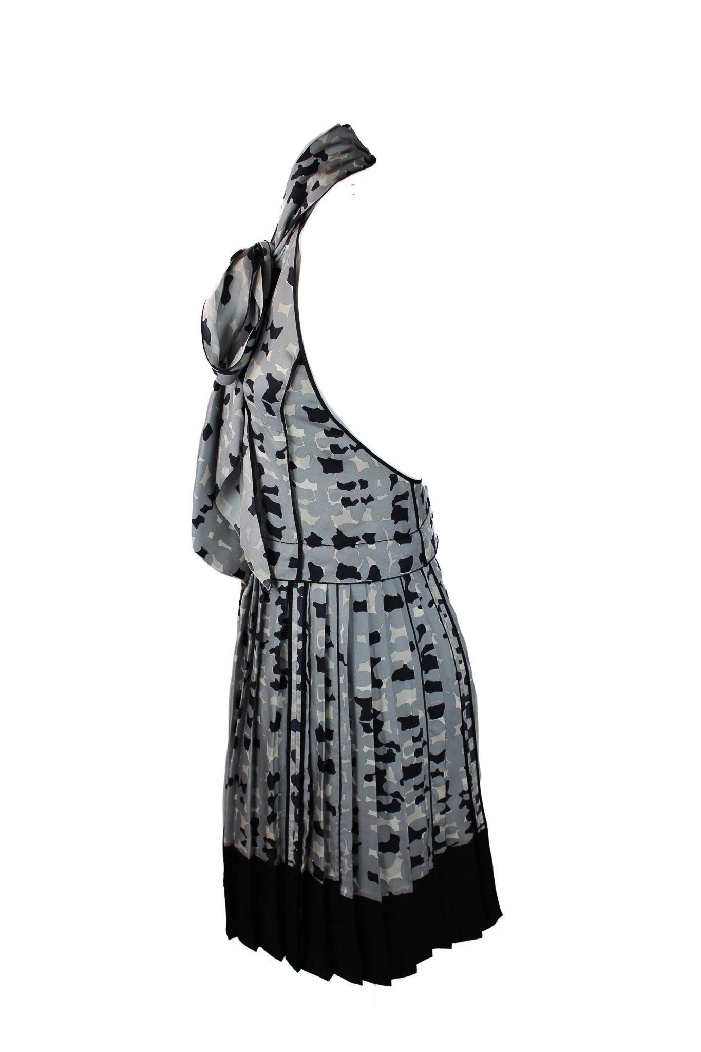Silk pleated backless dress
