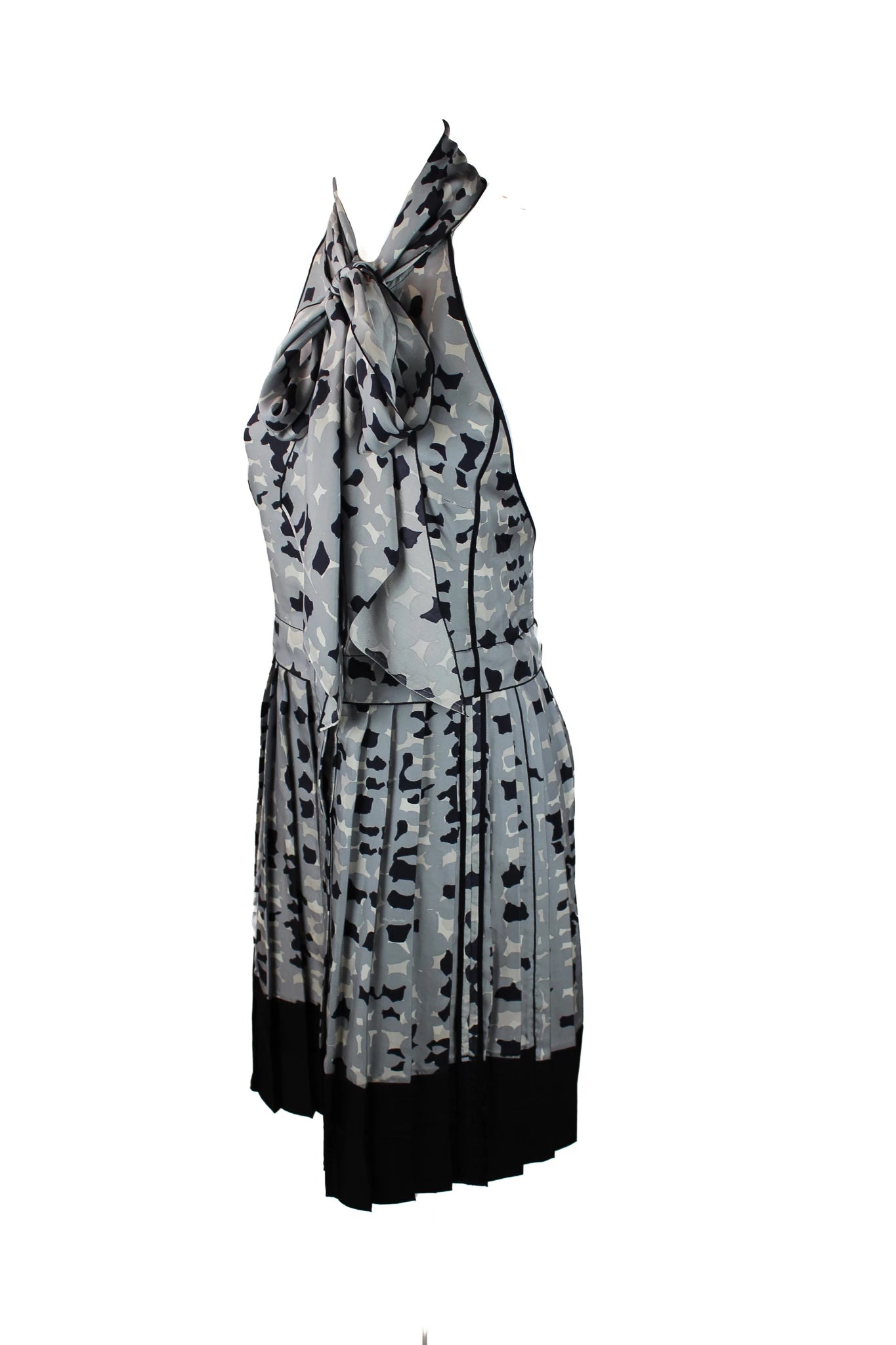 Silk pleated backless dress