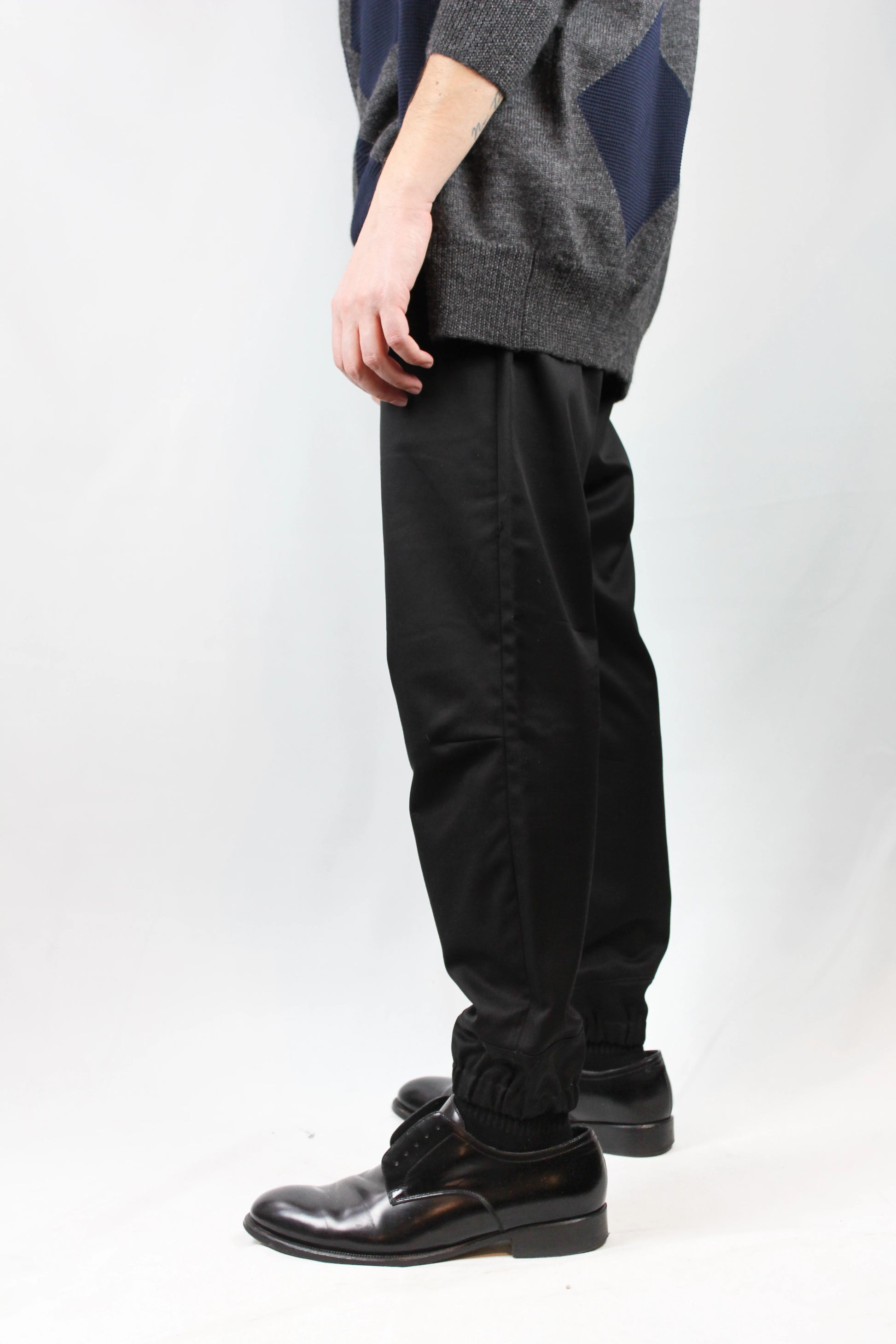 Black Jogger Trousers with Elastic Waist and Cuffs FW2007
