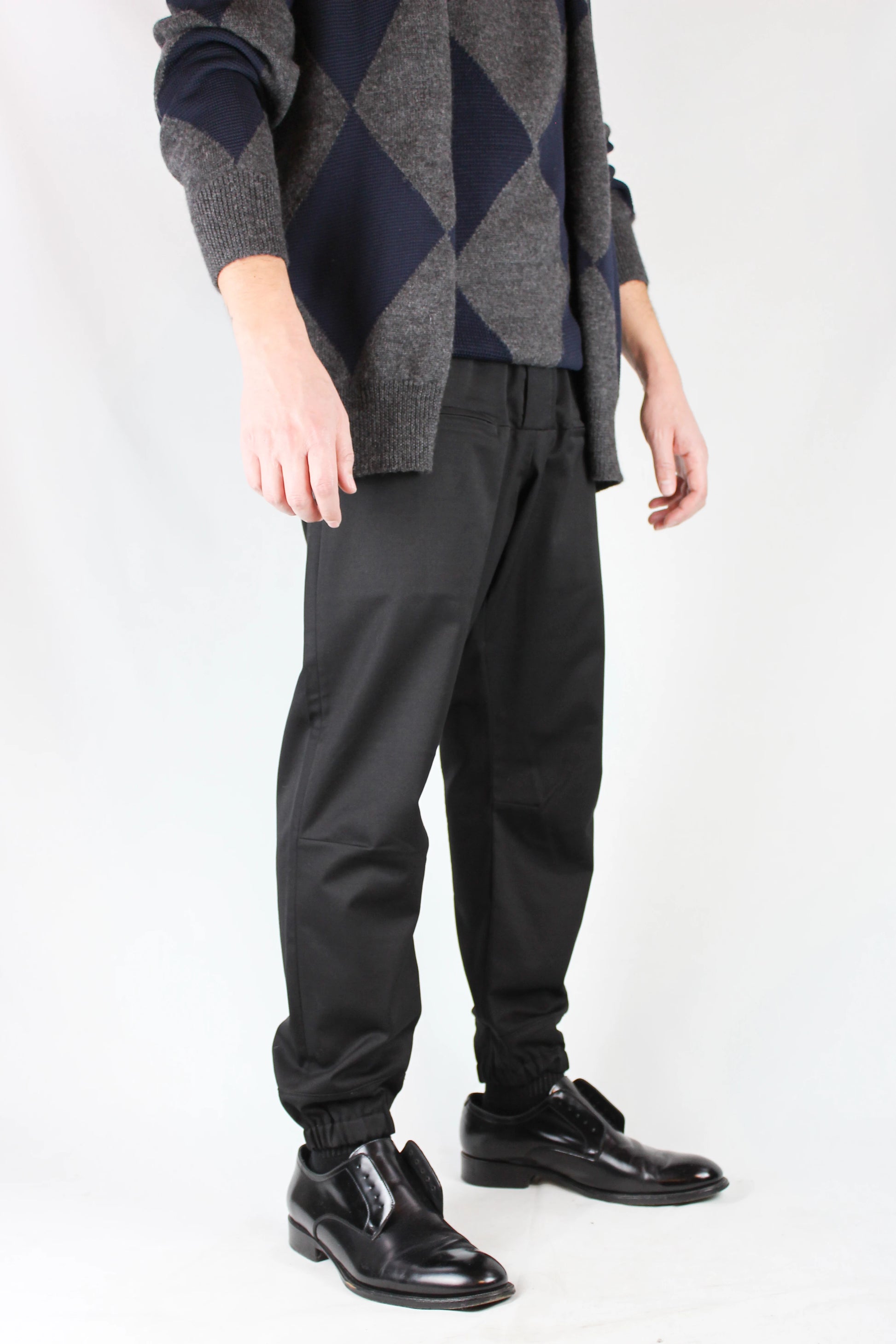 Black Jogger Trousers with Elastic Waist and Cuffs FW2007